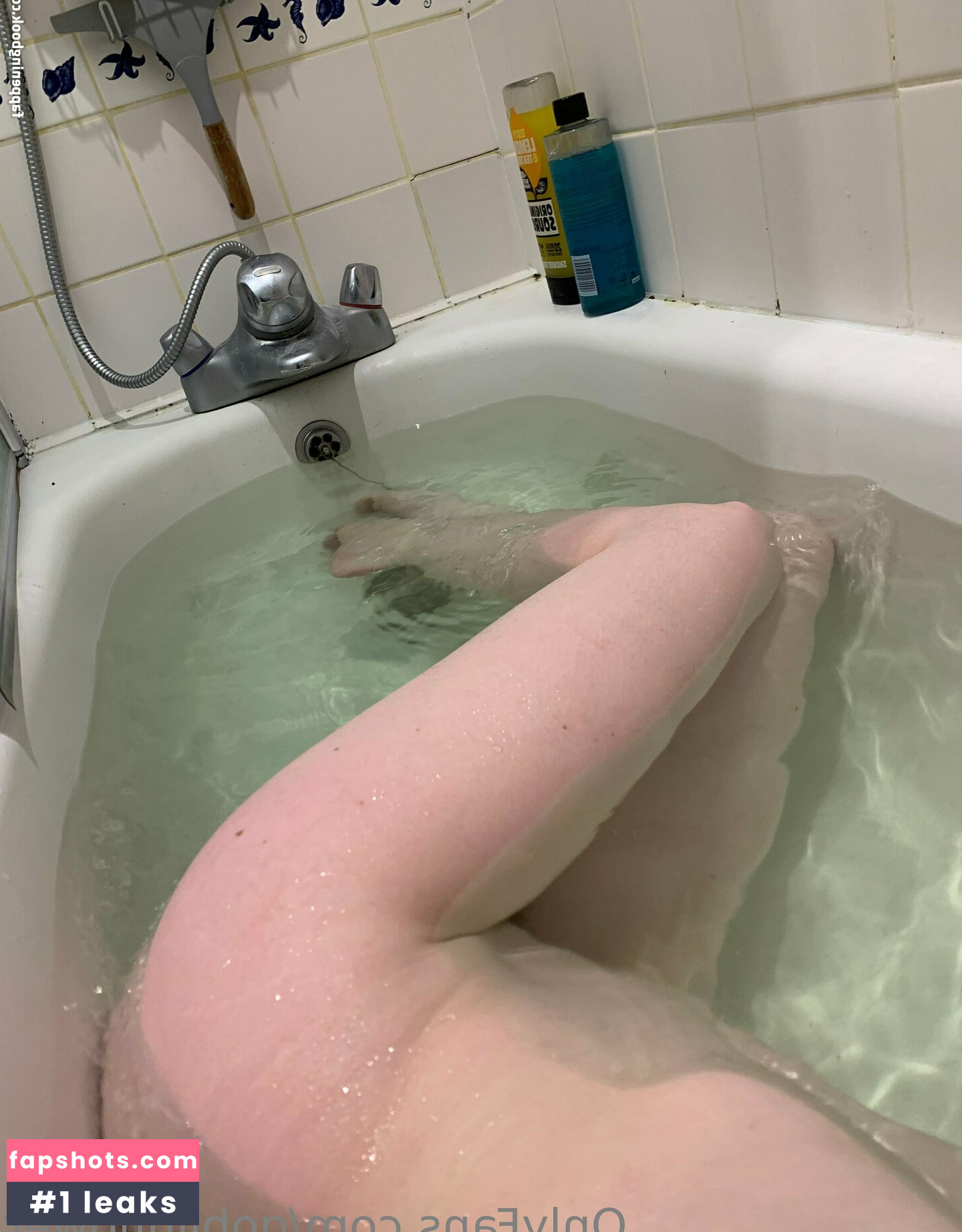 goblinflower nude babe gallery