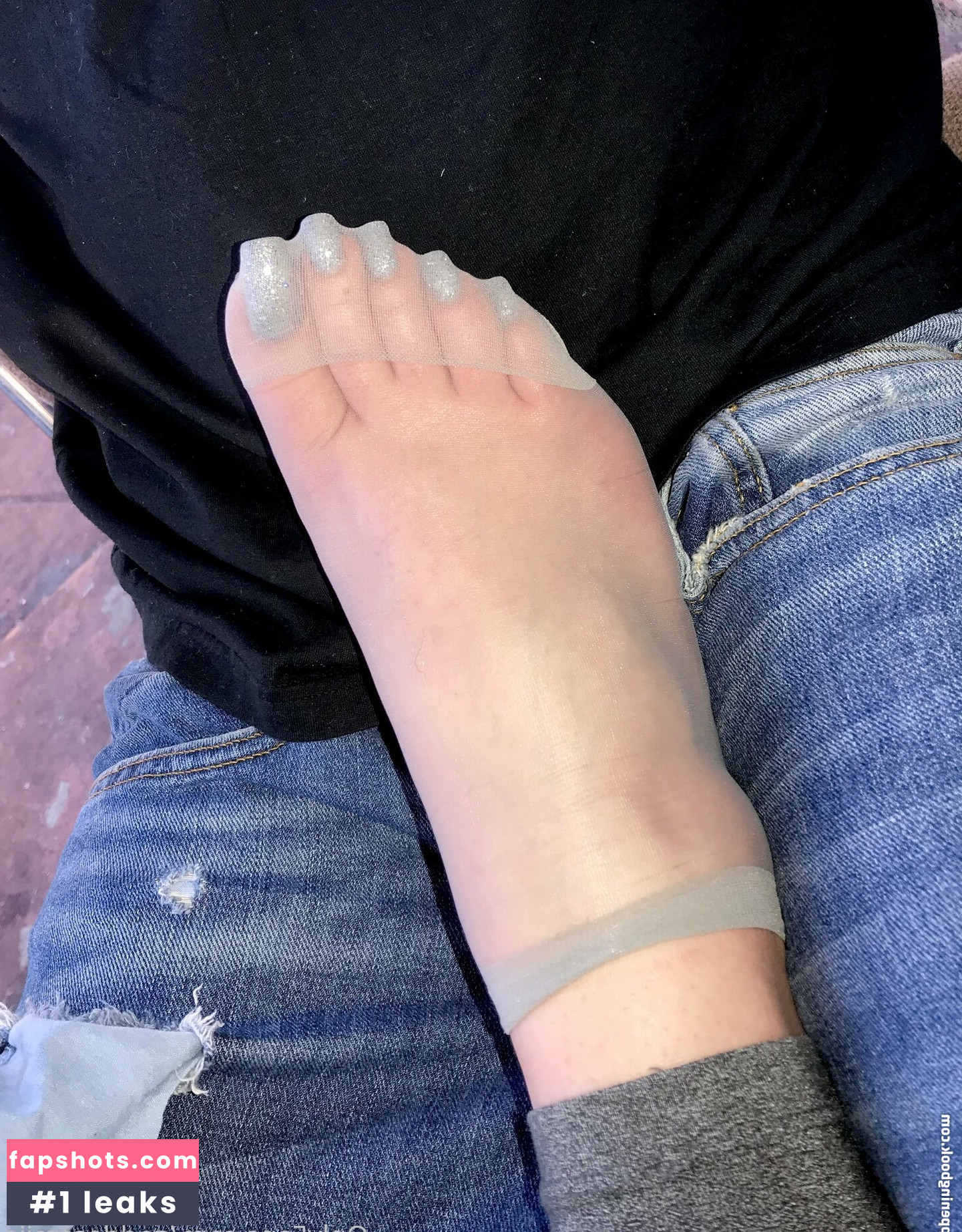 Goddess Miiaa gallery photo #2