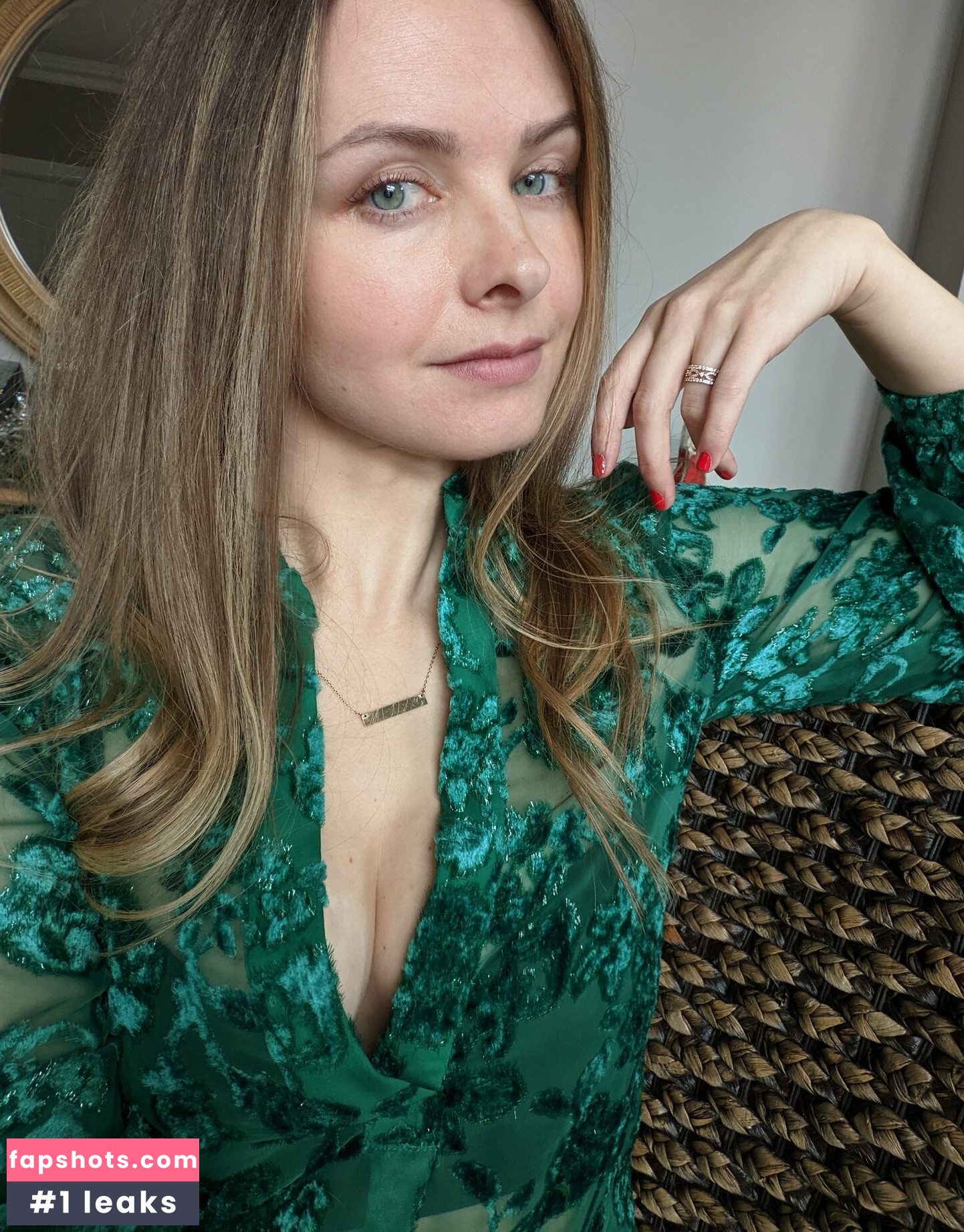 Goddess Rainn gallery photo #15