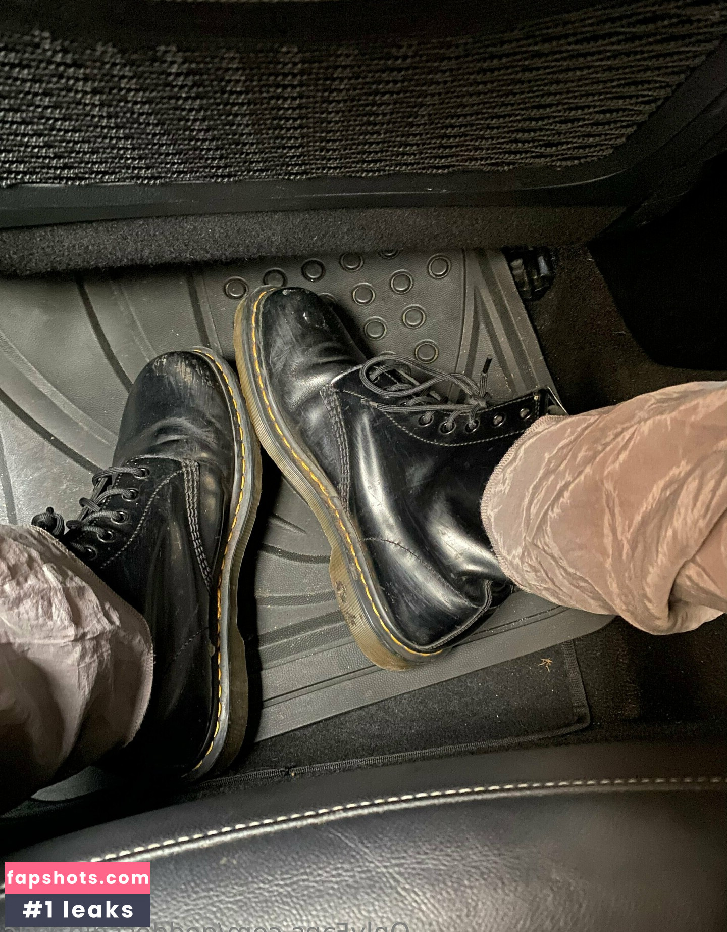 goddessgigantic gallery photo #60