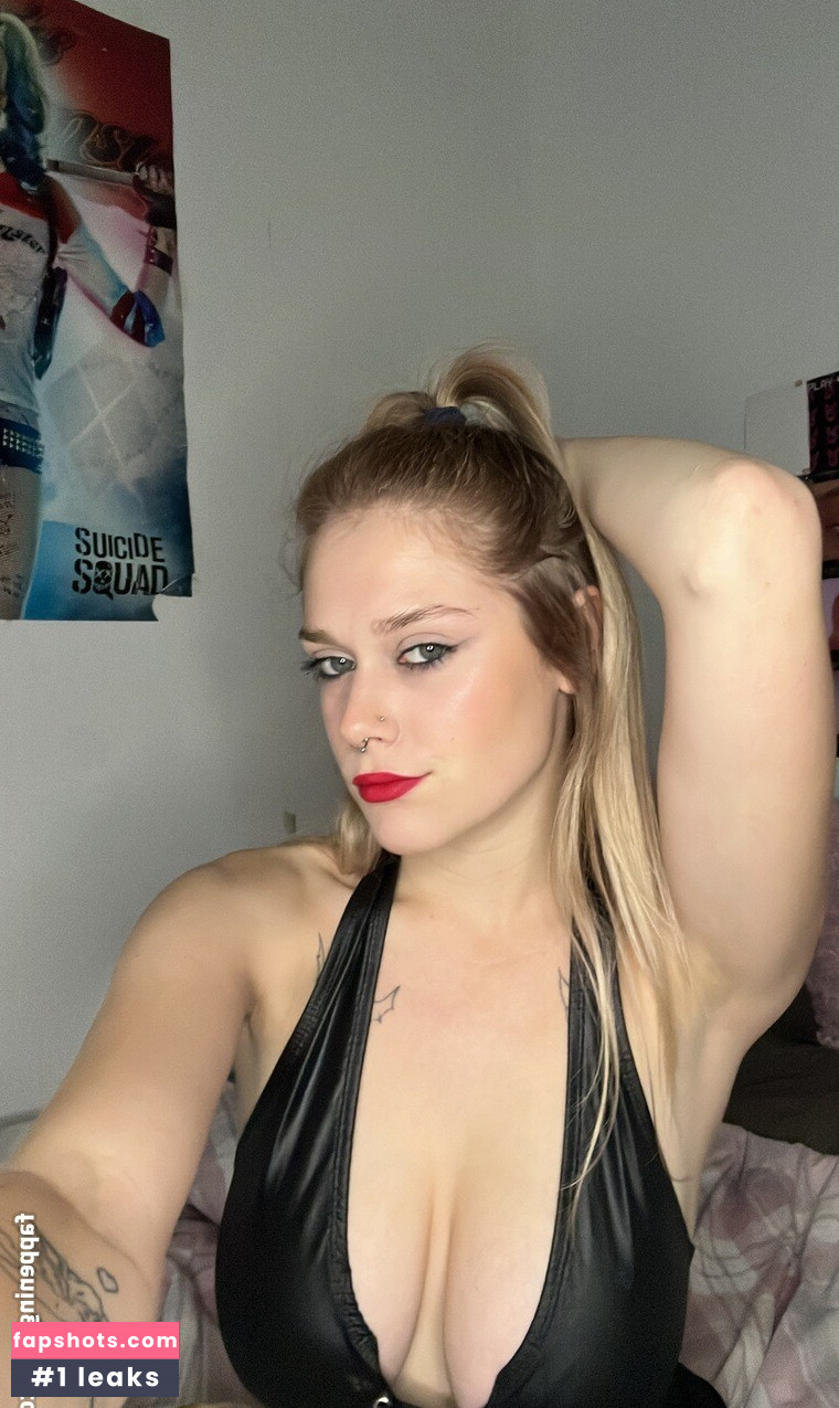 Goddesst21 nude babe gallery