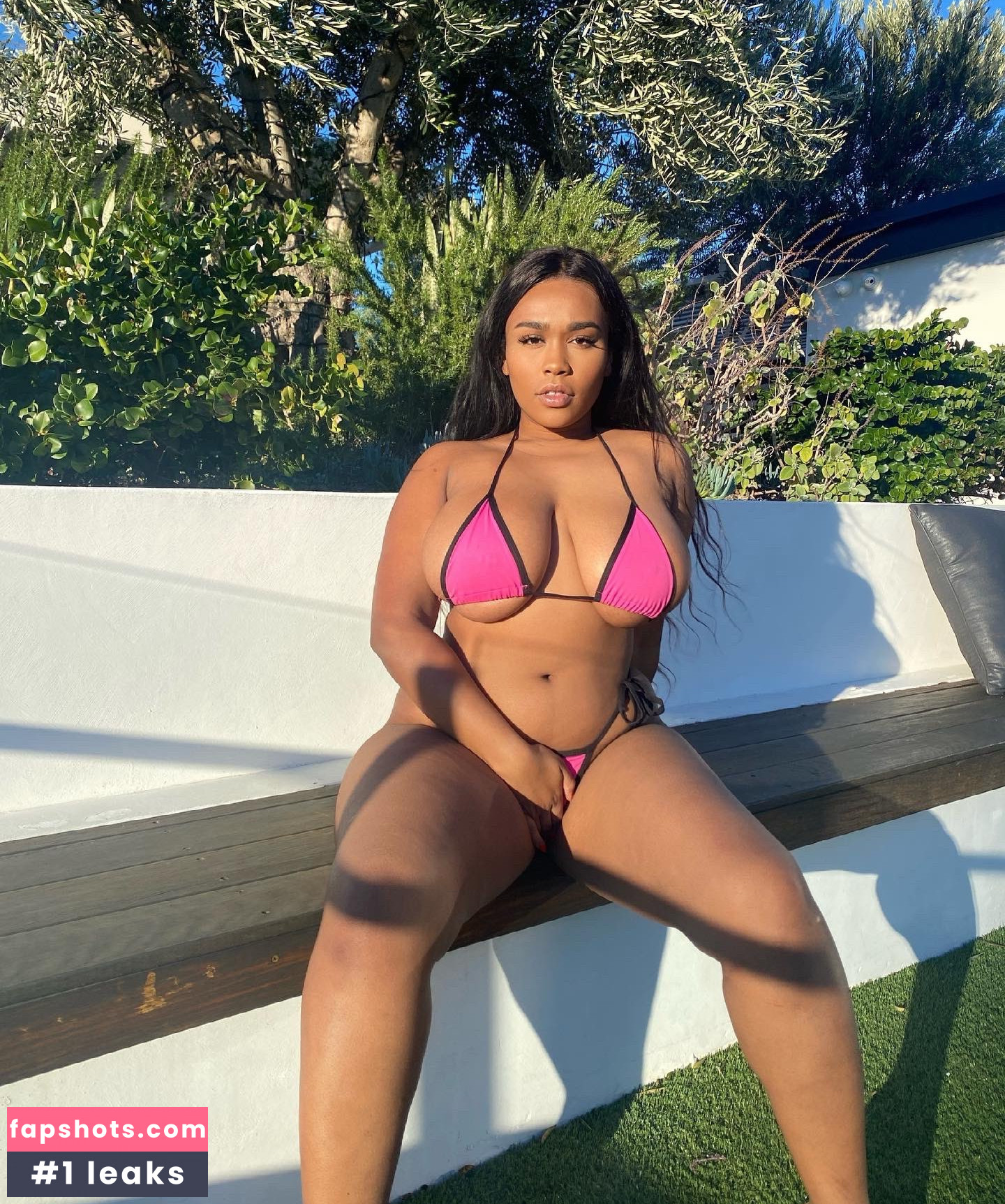 Goddessvenusx nude babe gallery