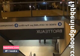 Golden Showers gallery photo #5