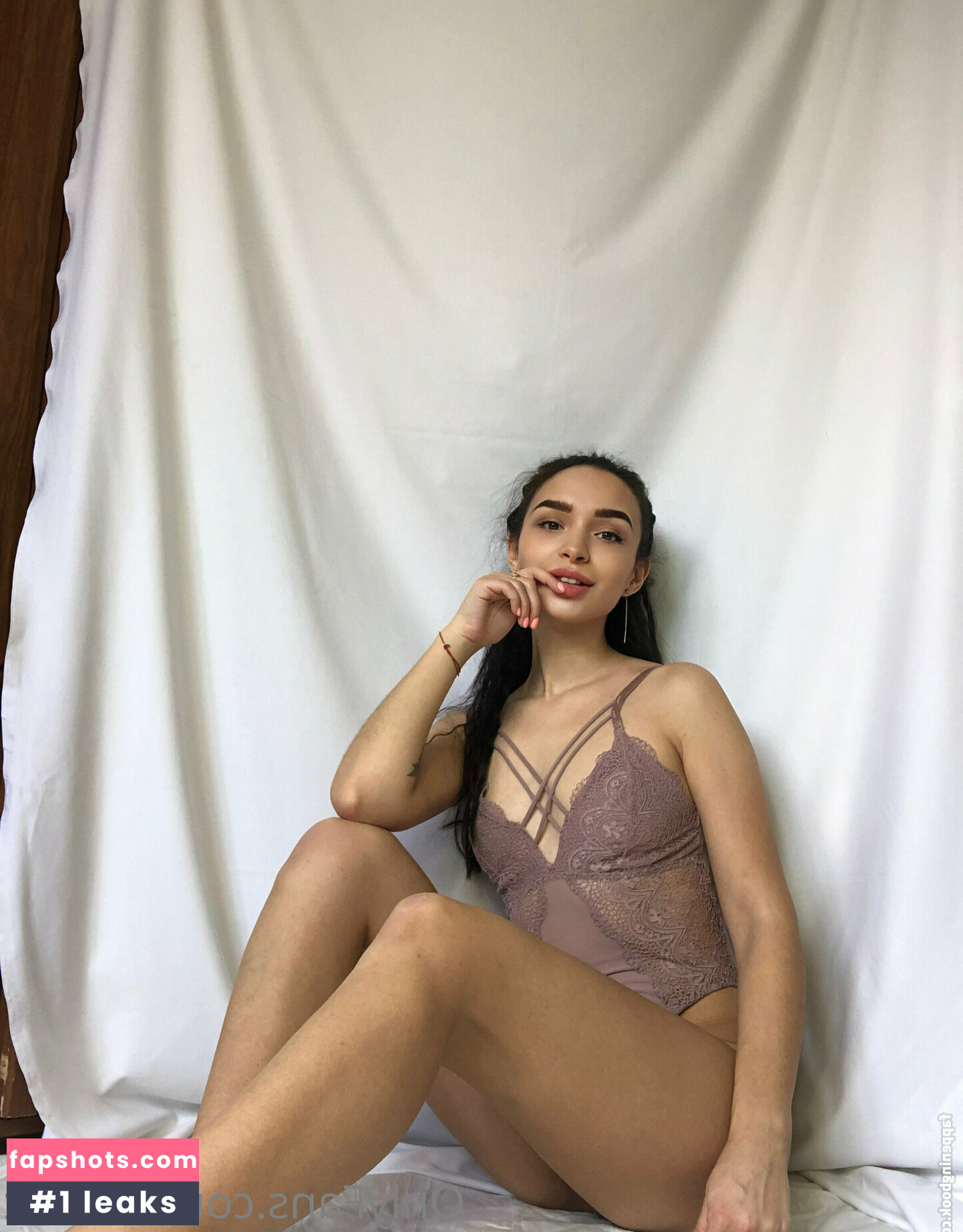 golden_zlata gallery photo #80