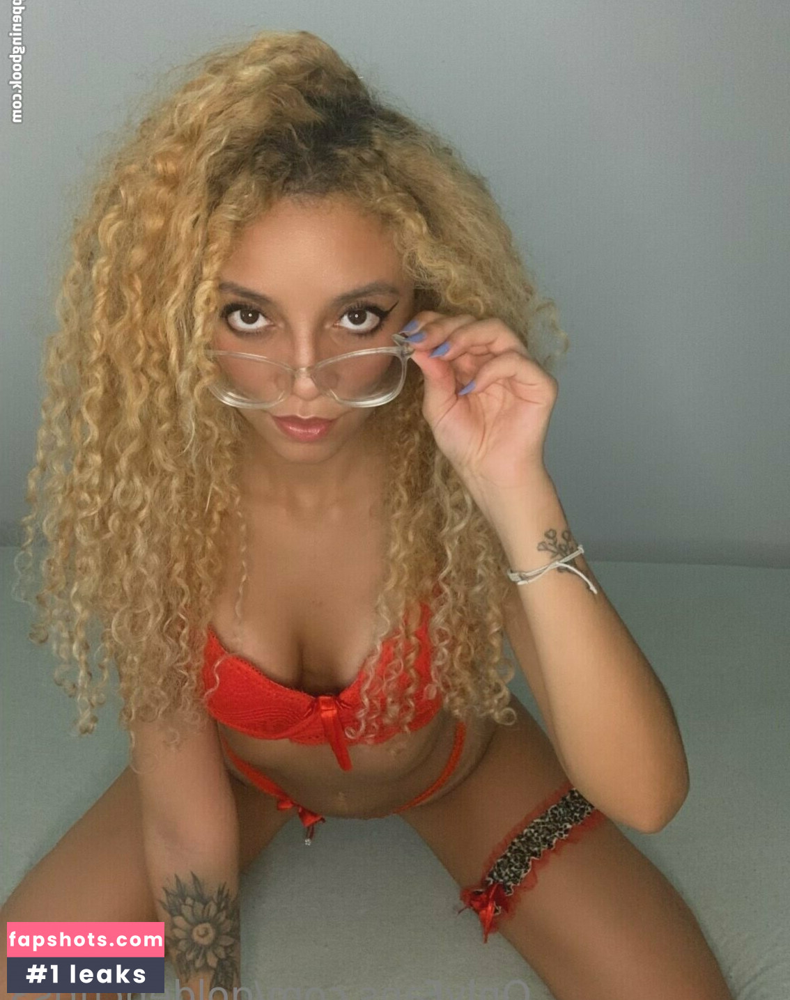 goldencurls3 gallery photo #47