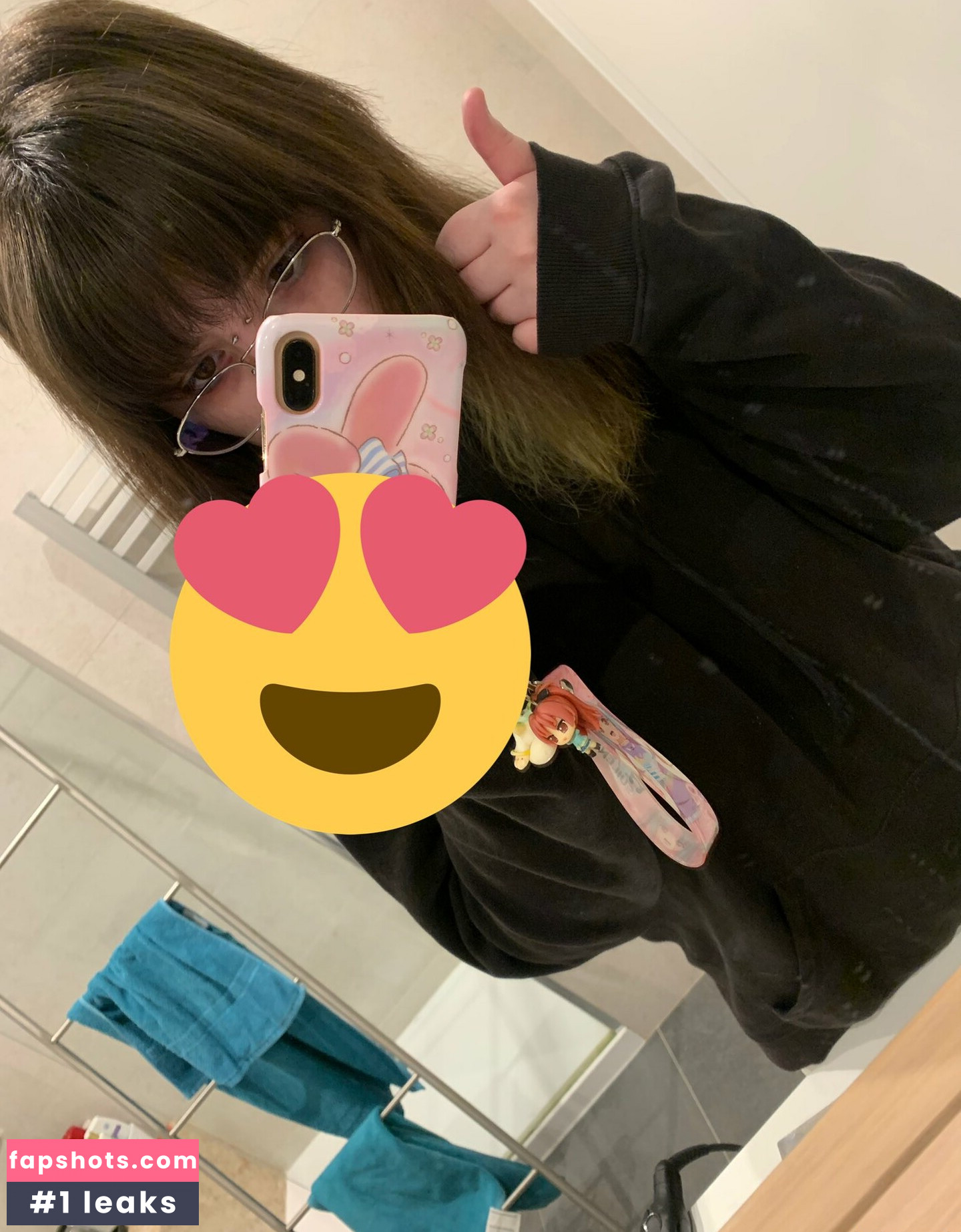 Gomi Kukara gallery photo #8