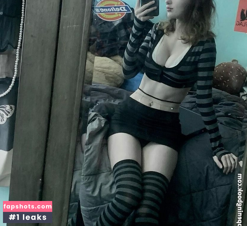 goth_queen_os gallery photo #2