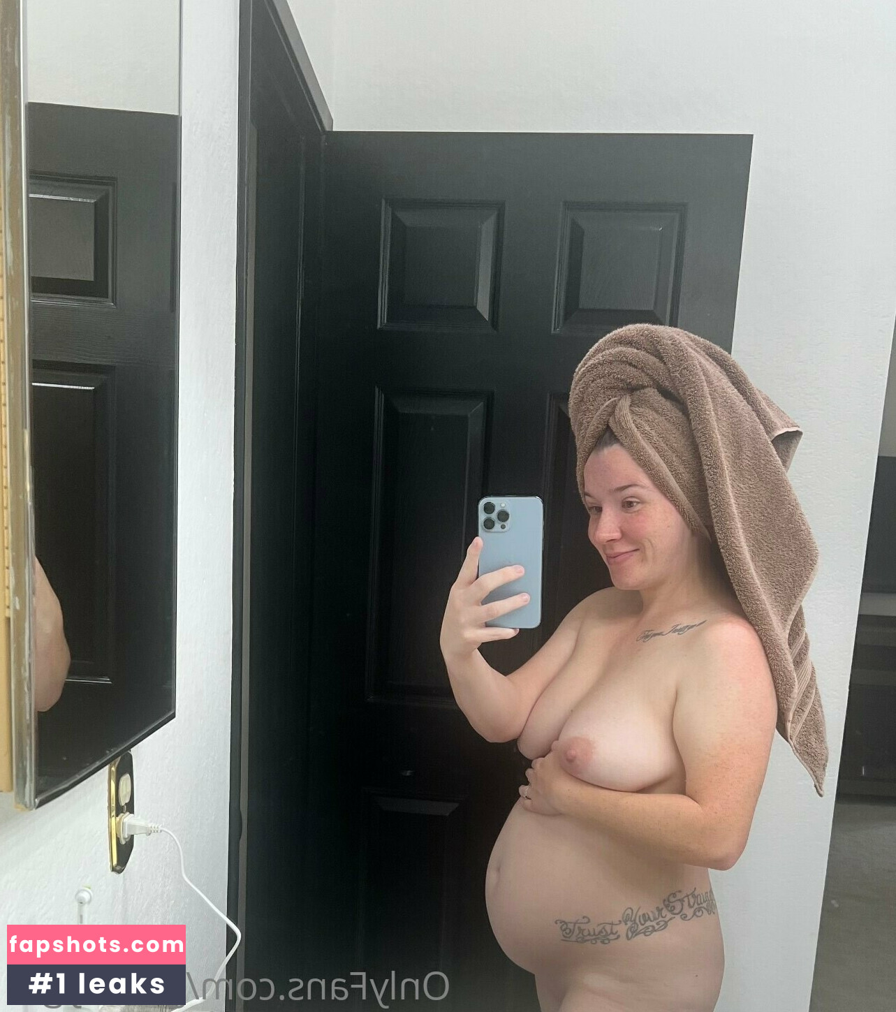 gr33dygirl gallery photo #50