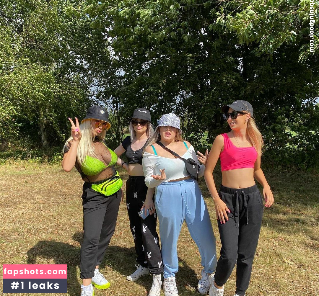 Grace Baker gallery photo #20