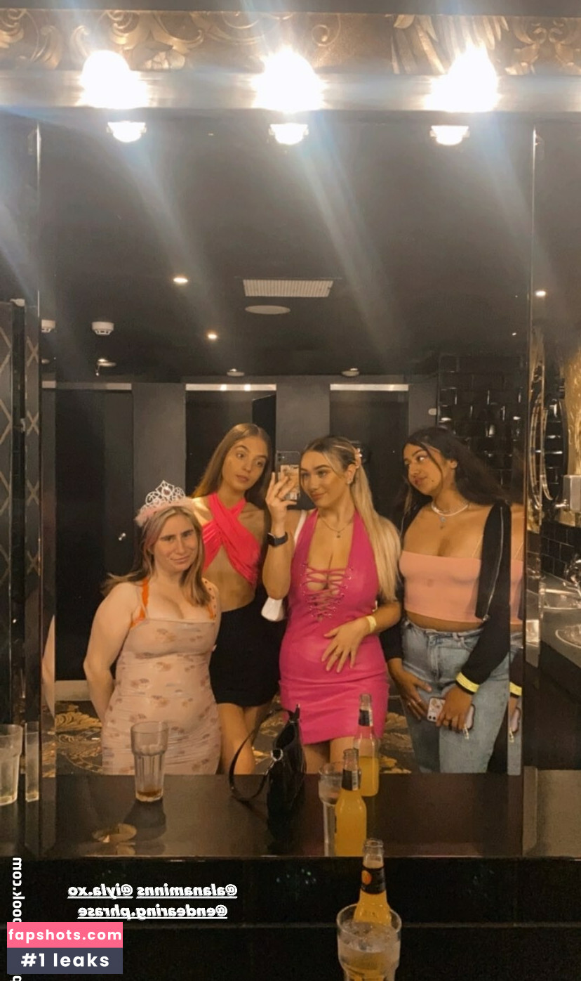 Grace Baker gallery photo #28