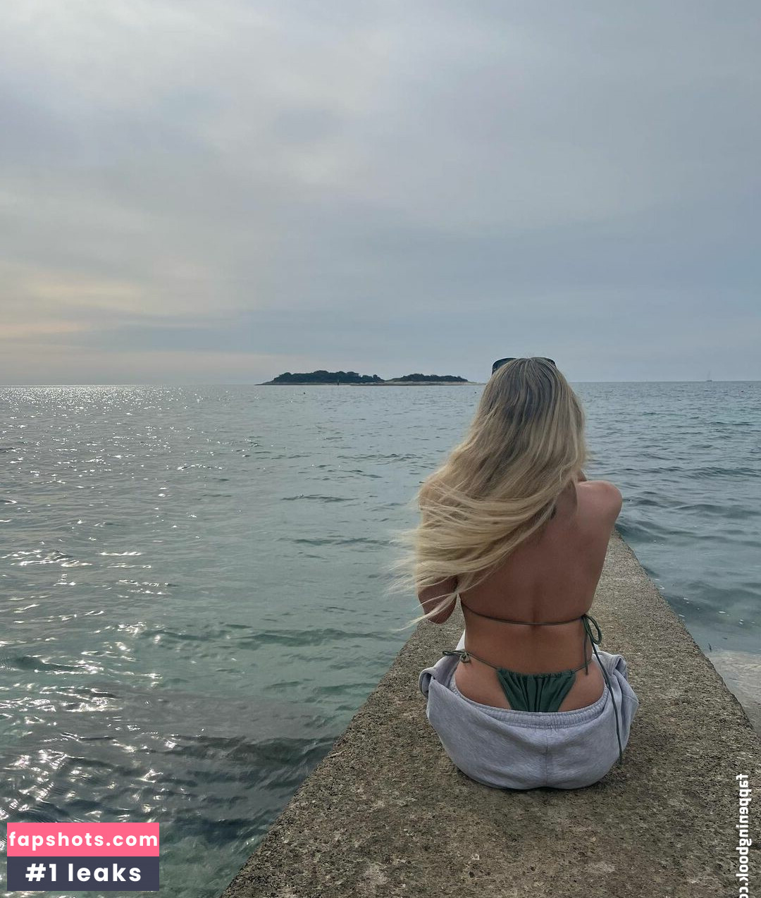 Grace Baker gallery photo #4