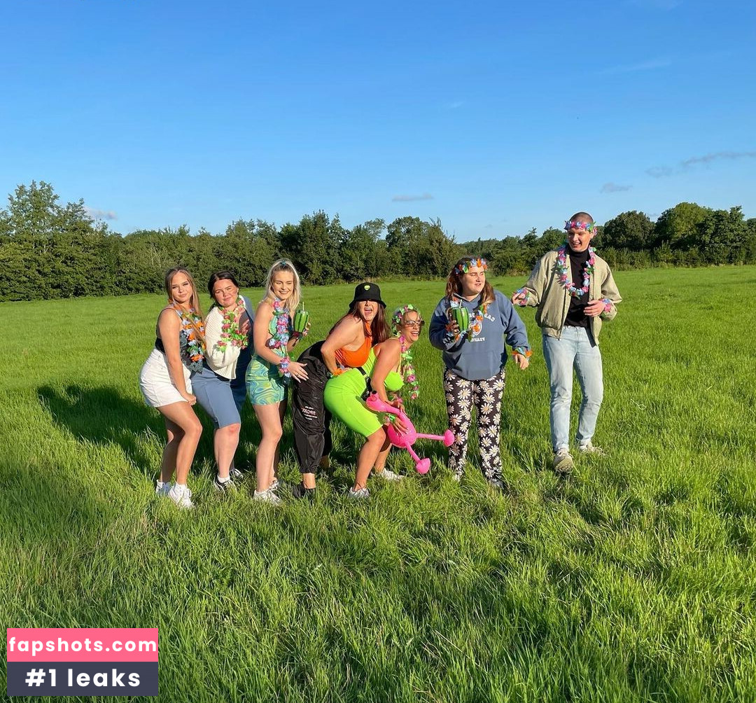 Grace Baker gallery photo #36