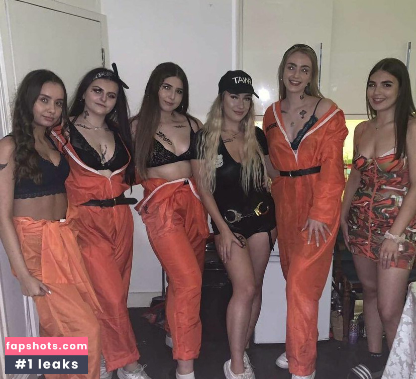 Grace Baker gallery photo #41