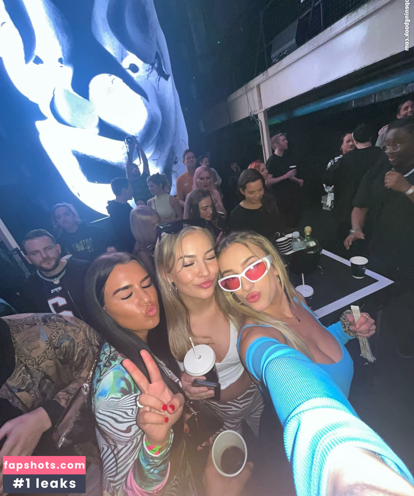 Grace Baker gallery photo #42