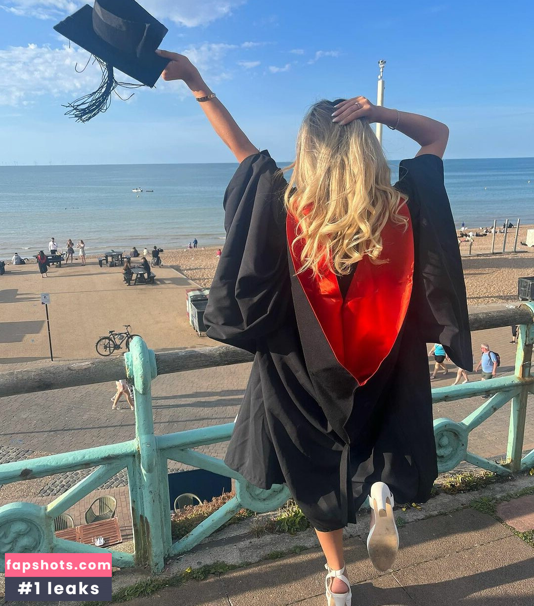 Grace Baker gallery photo #9