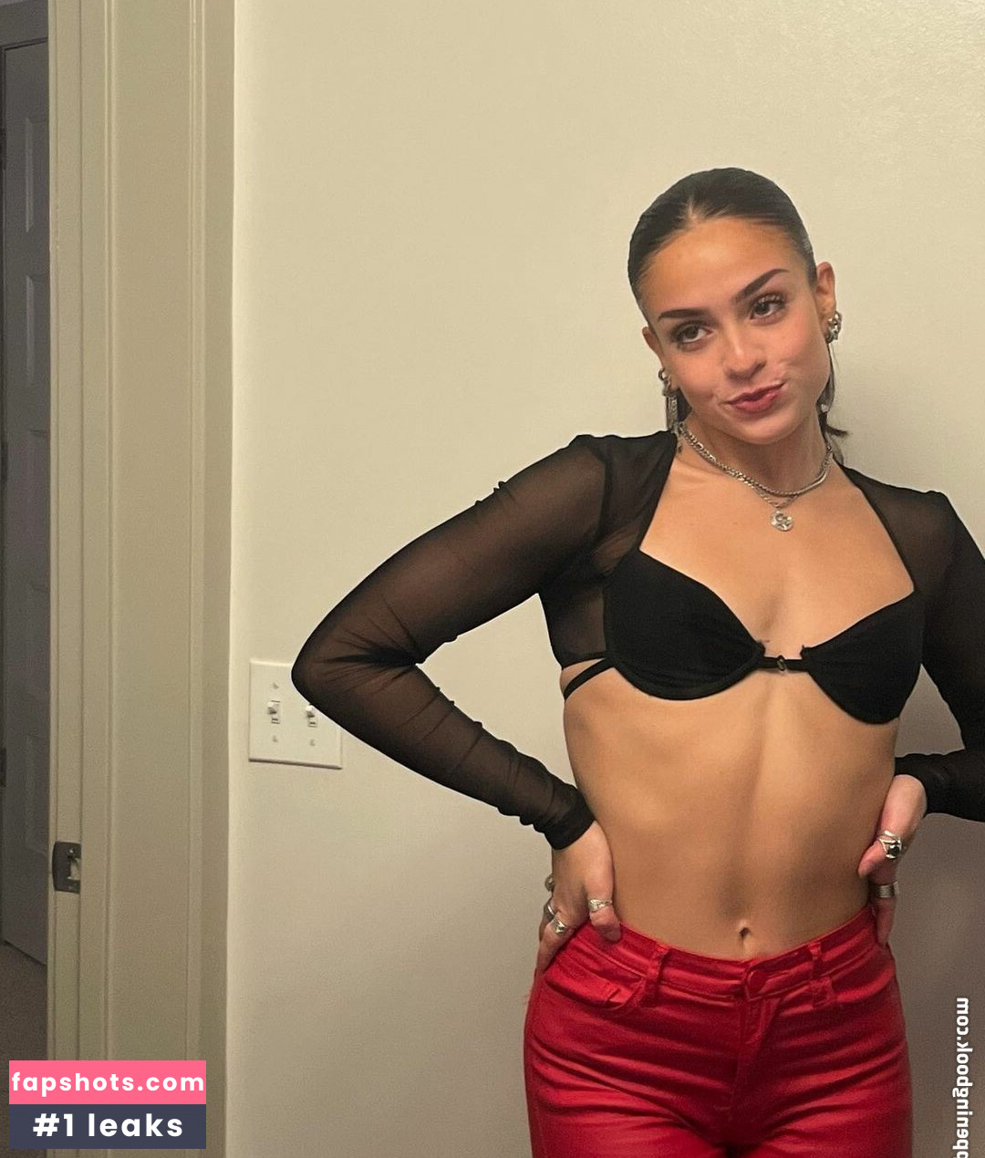 Grace Bressner Nahé úniky fotek pouze od fanoušků #7 - Fapshots