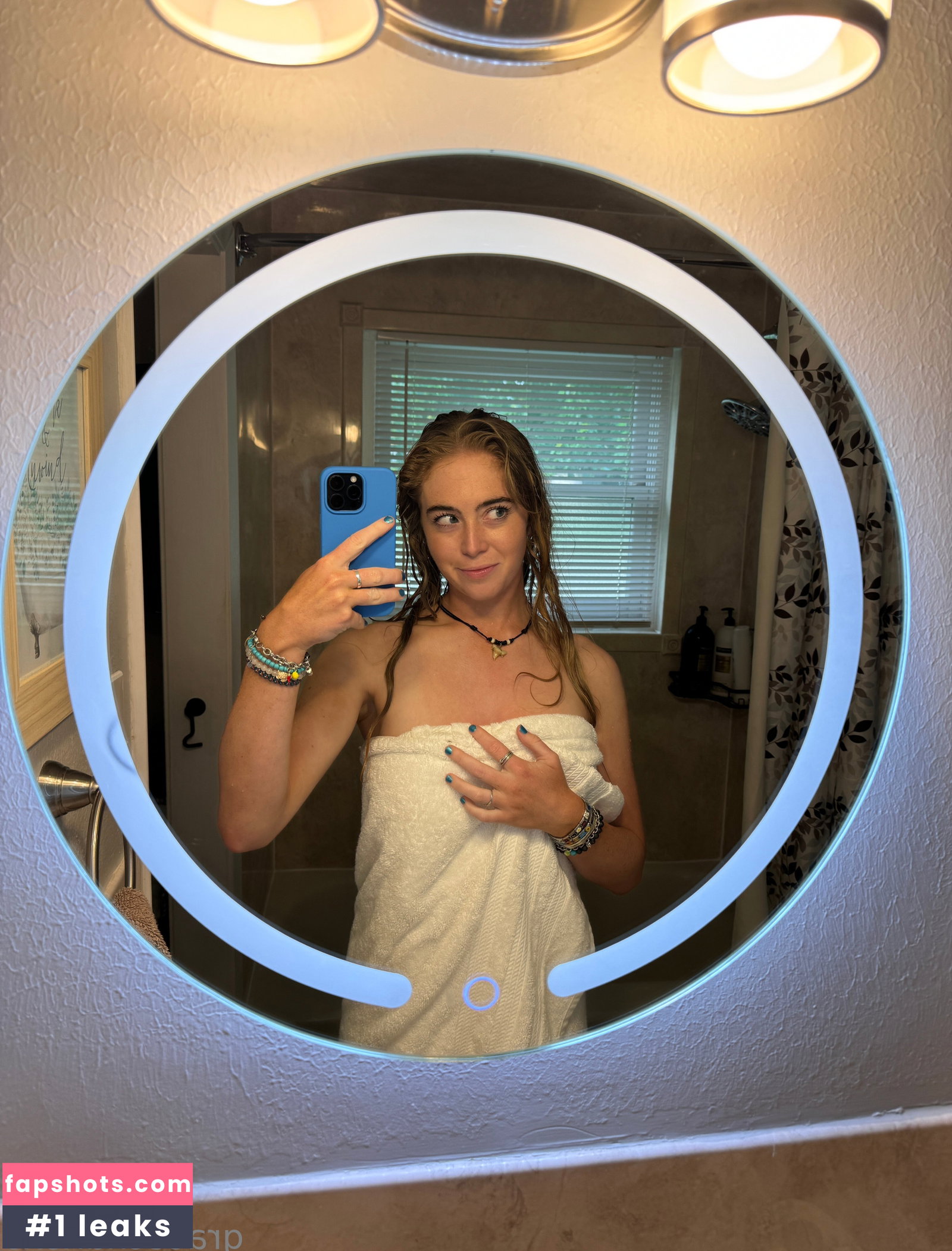 Grace Charis gallery photo #3236