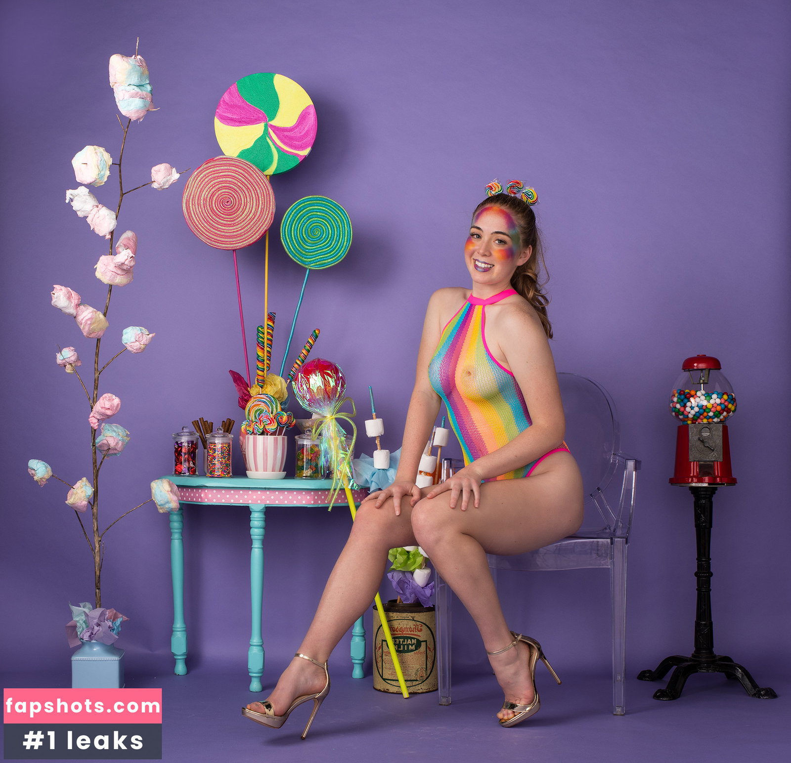 Grace Charis gallery photo #6250