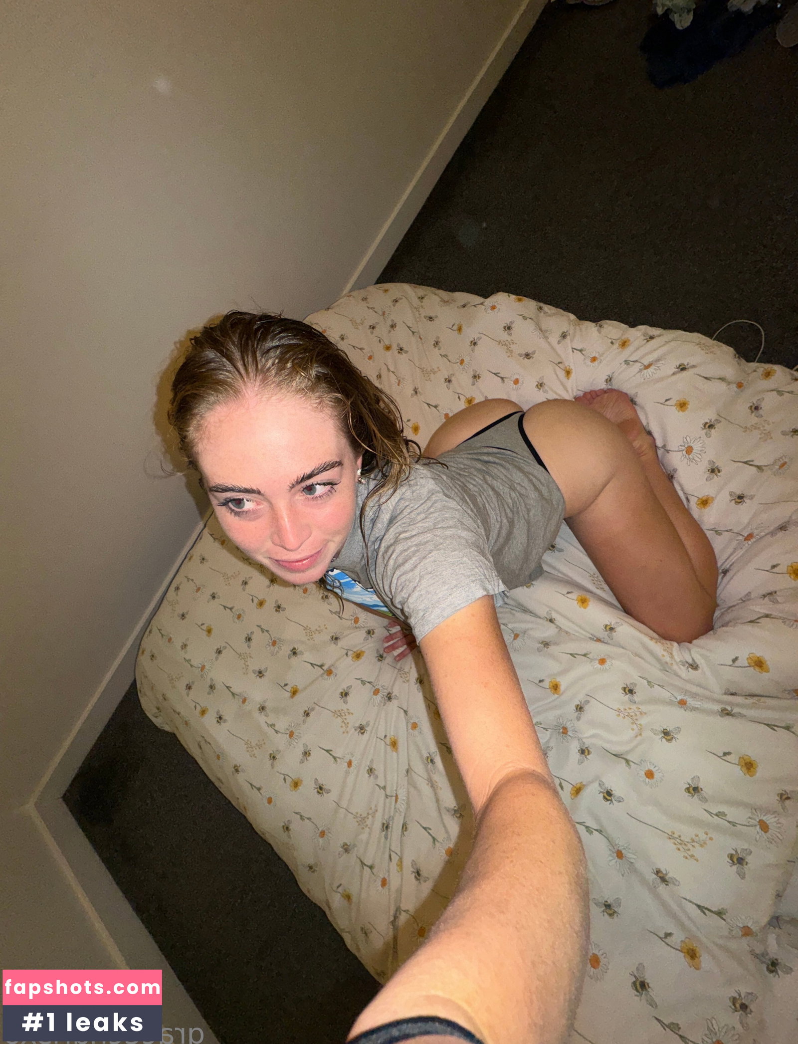 Grace Charis gallery photo #5312