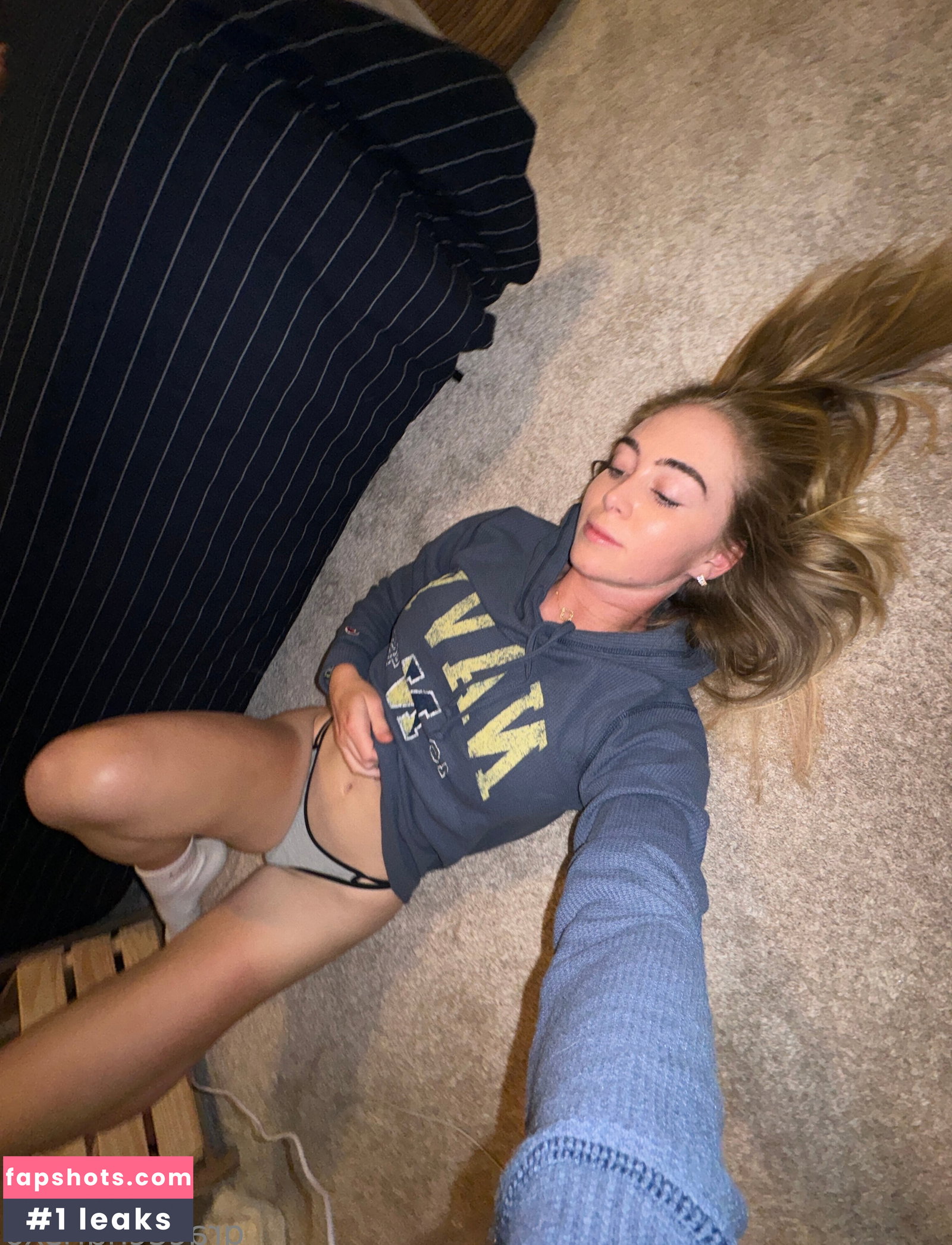 Grace Charis gallery photo #1030