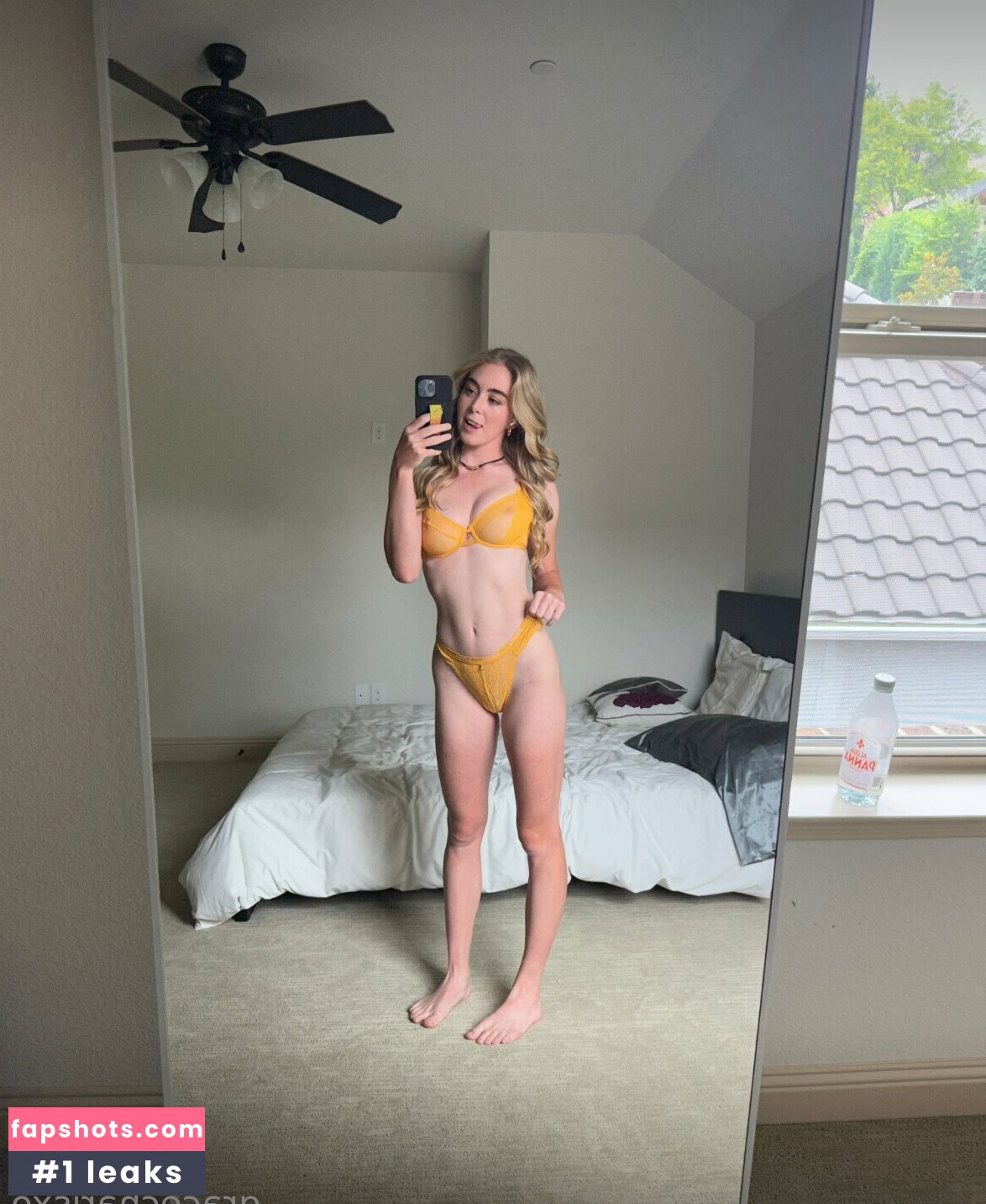 Grace Charis gallery photo #5860