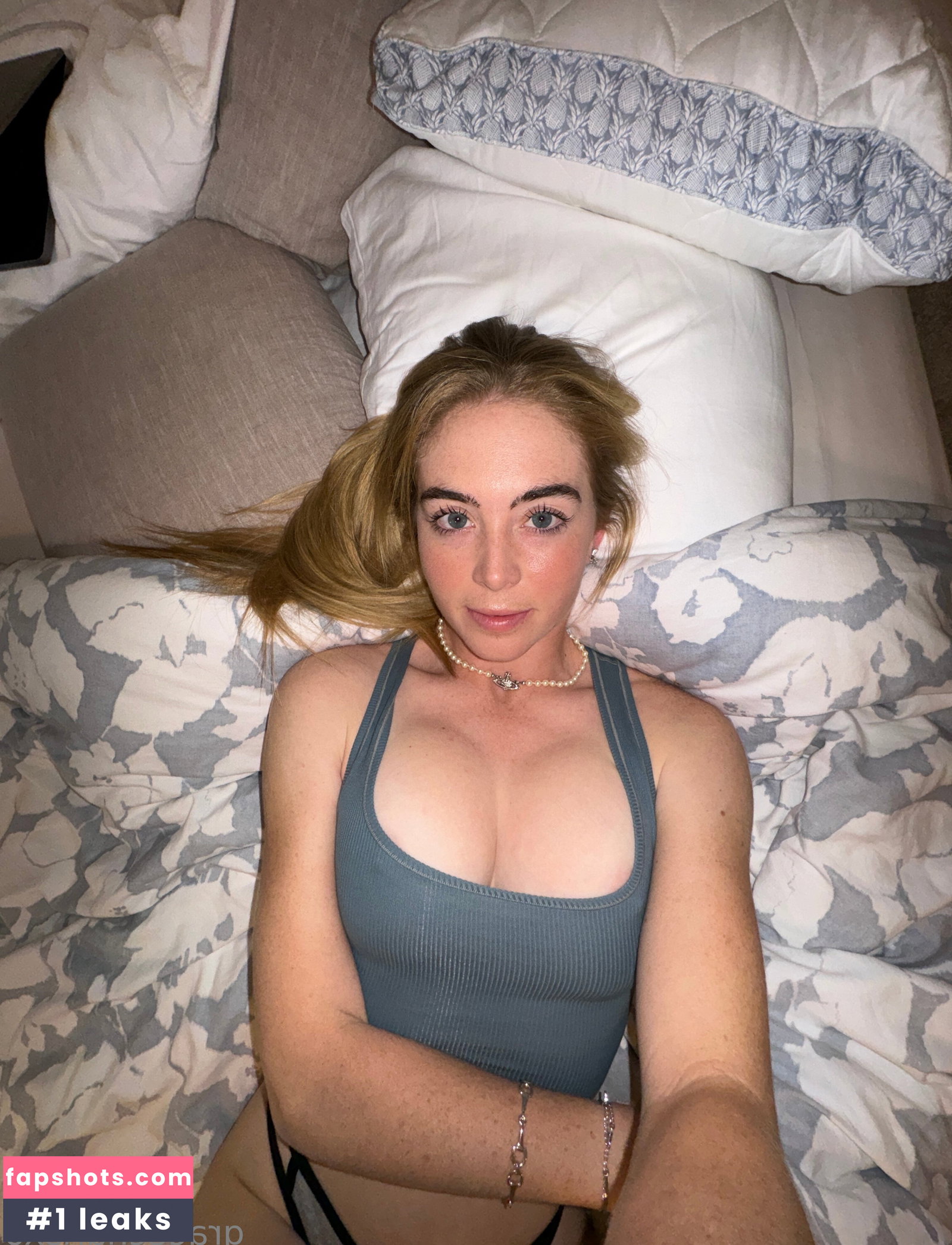 Grace Charis gallery photo #2431