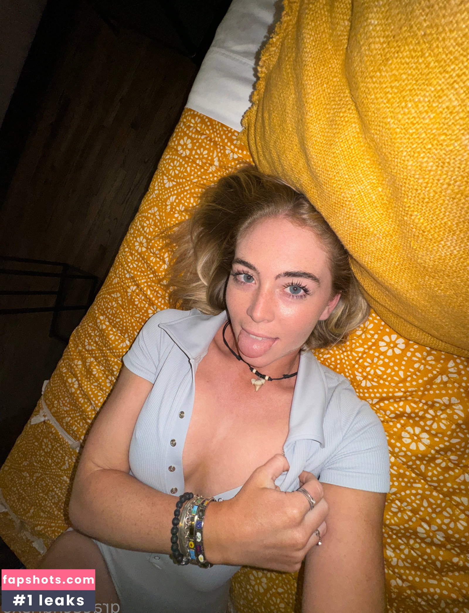 Grace Charis gallery photo #2465