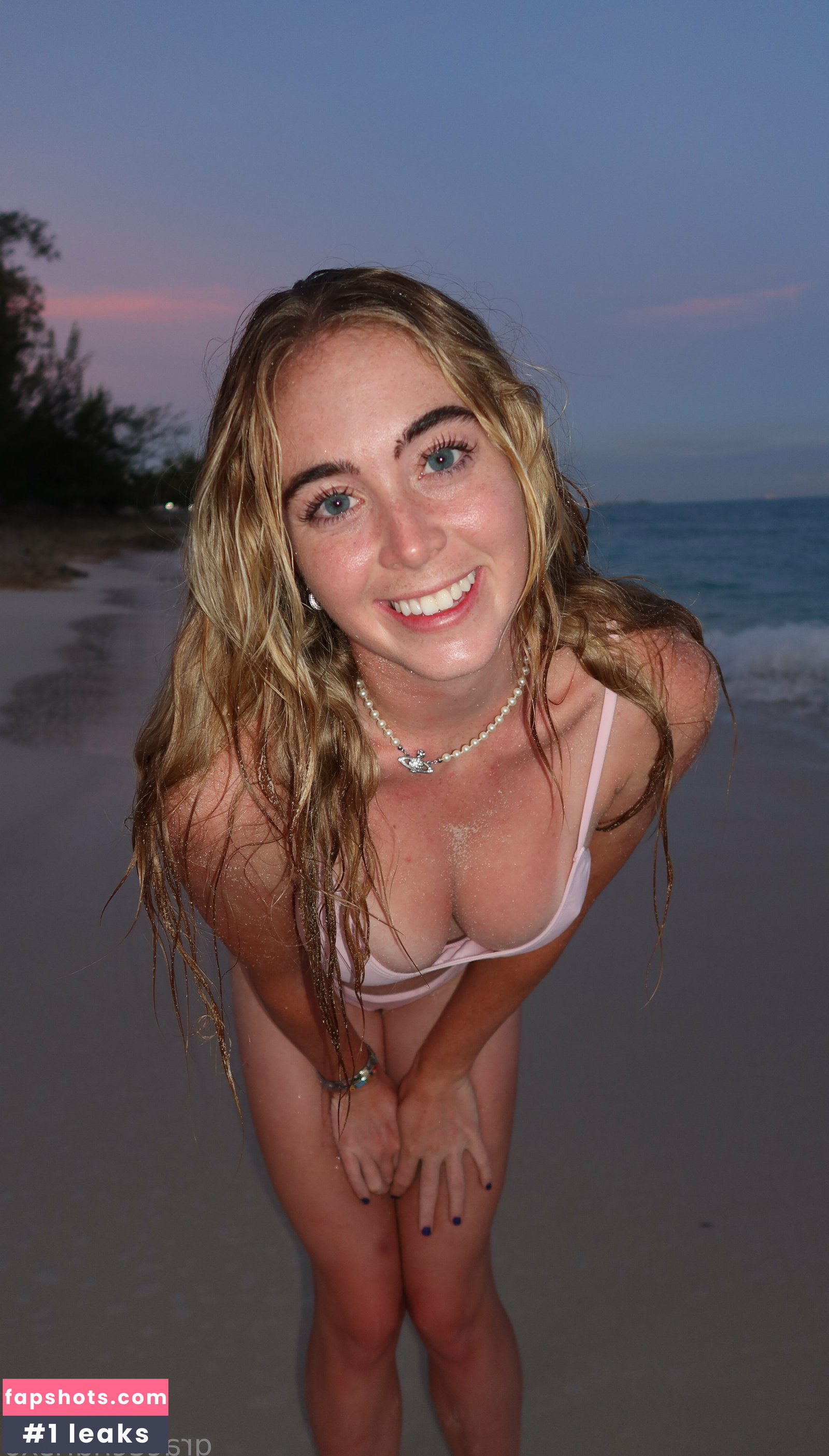 Grace Charis gallery photo #3858