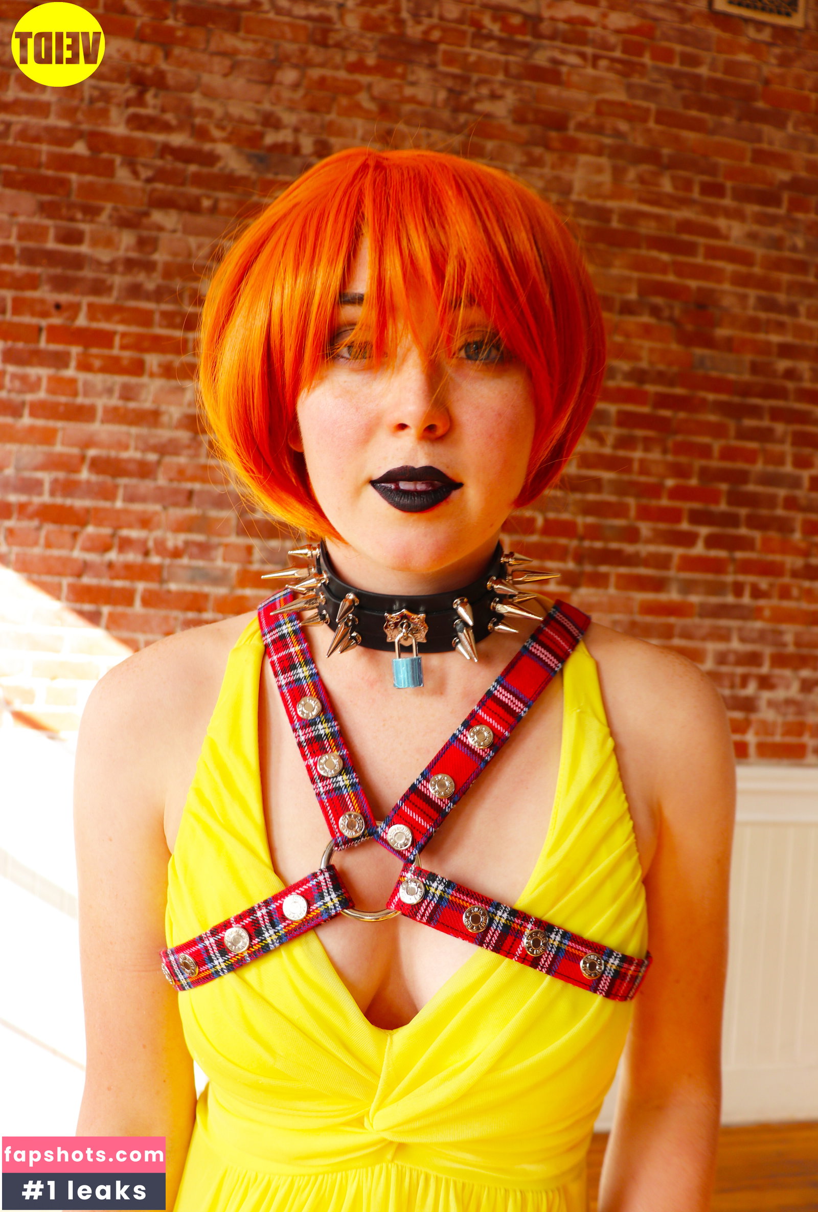 Grace Charis gallery photo #610