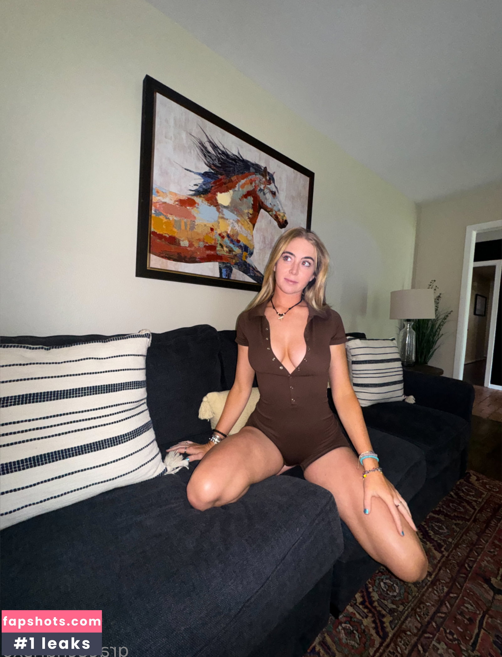 Grace Charis gallery photo #2586