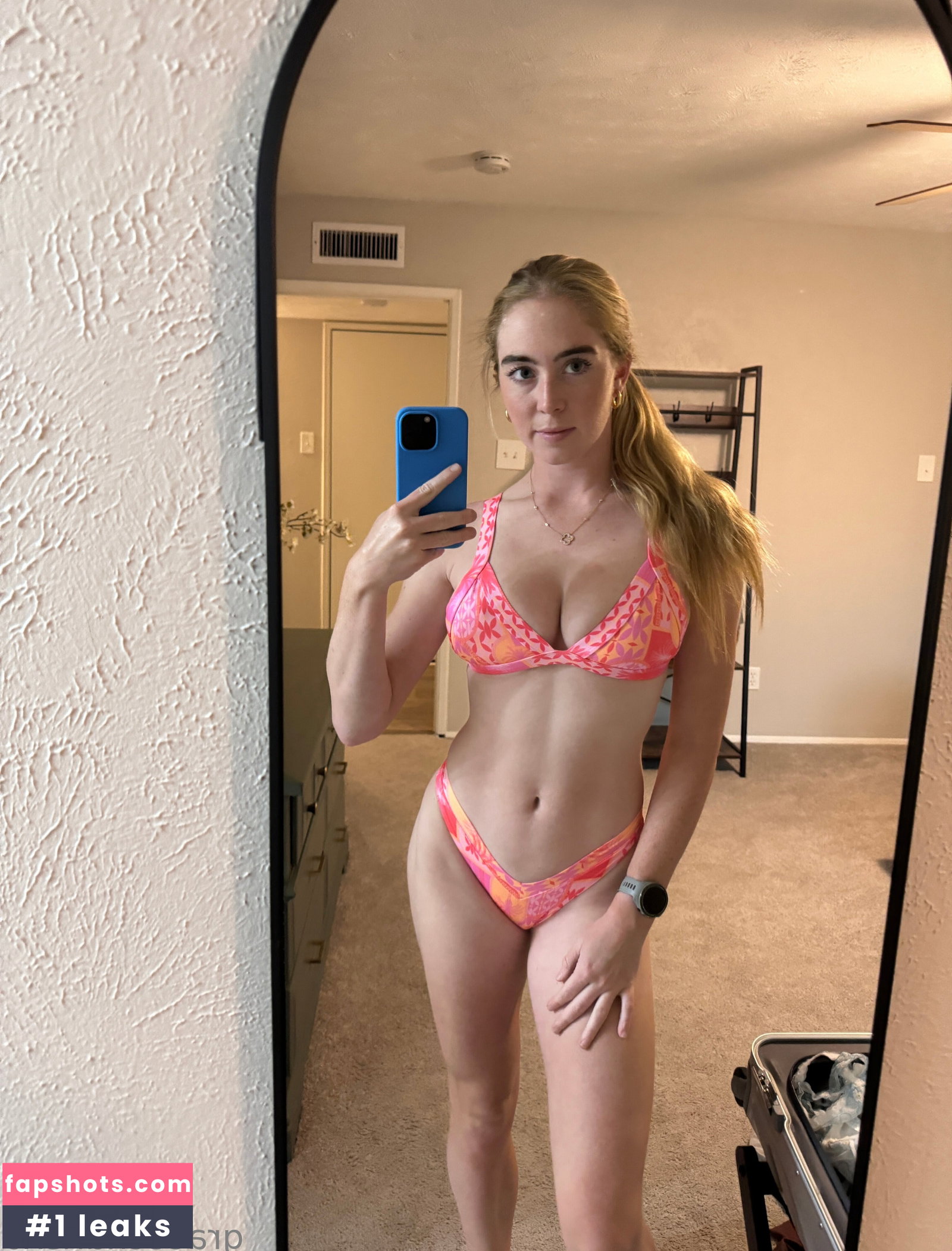 Grace Charis gallery photo #5370