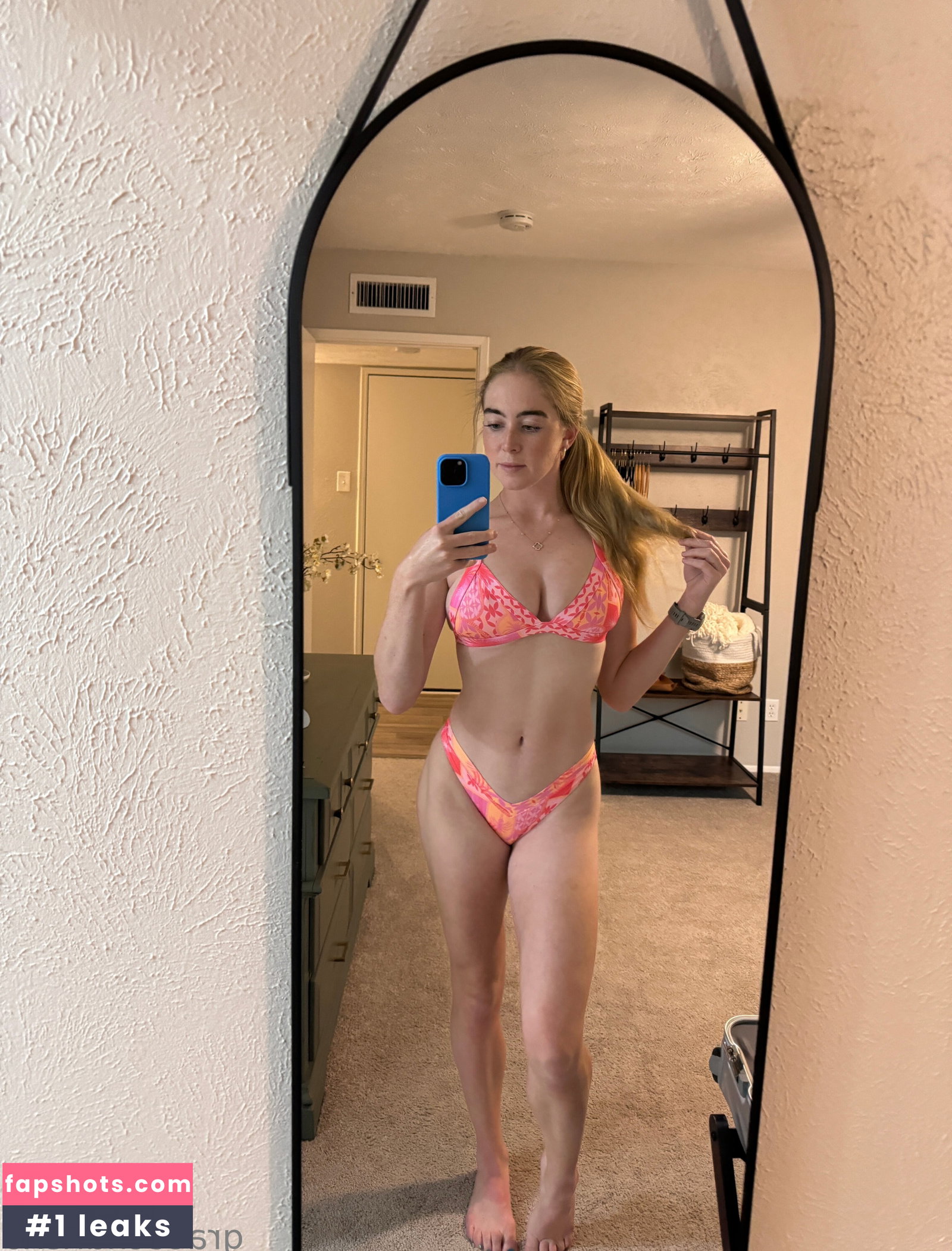 Grace Charis gallery photo #1633