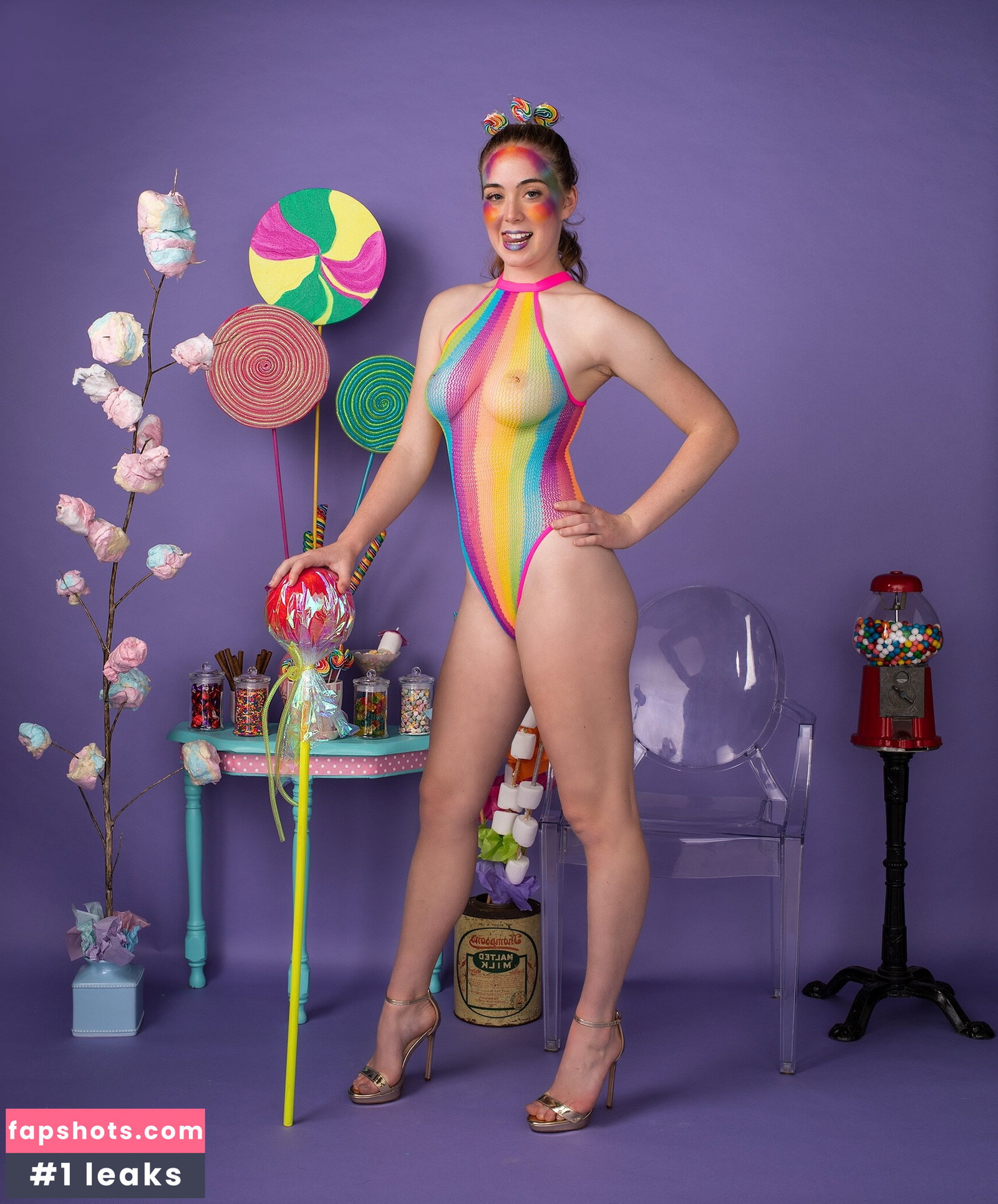 Grace Charis gallery photo #6619