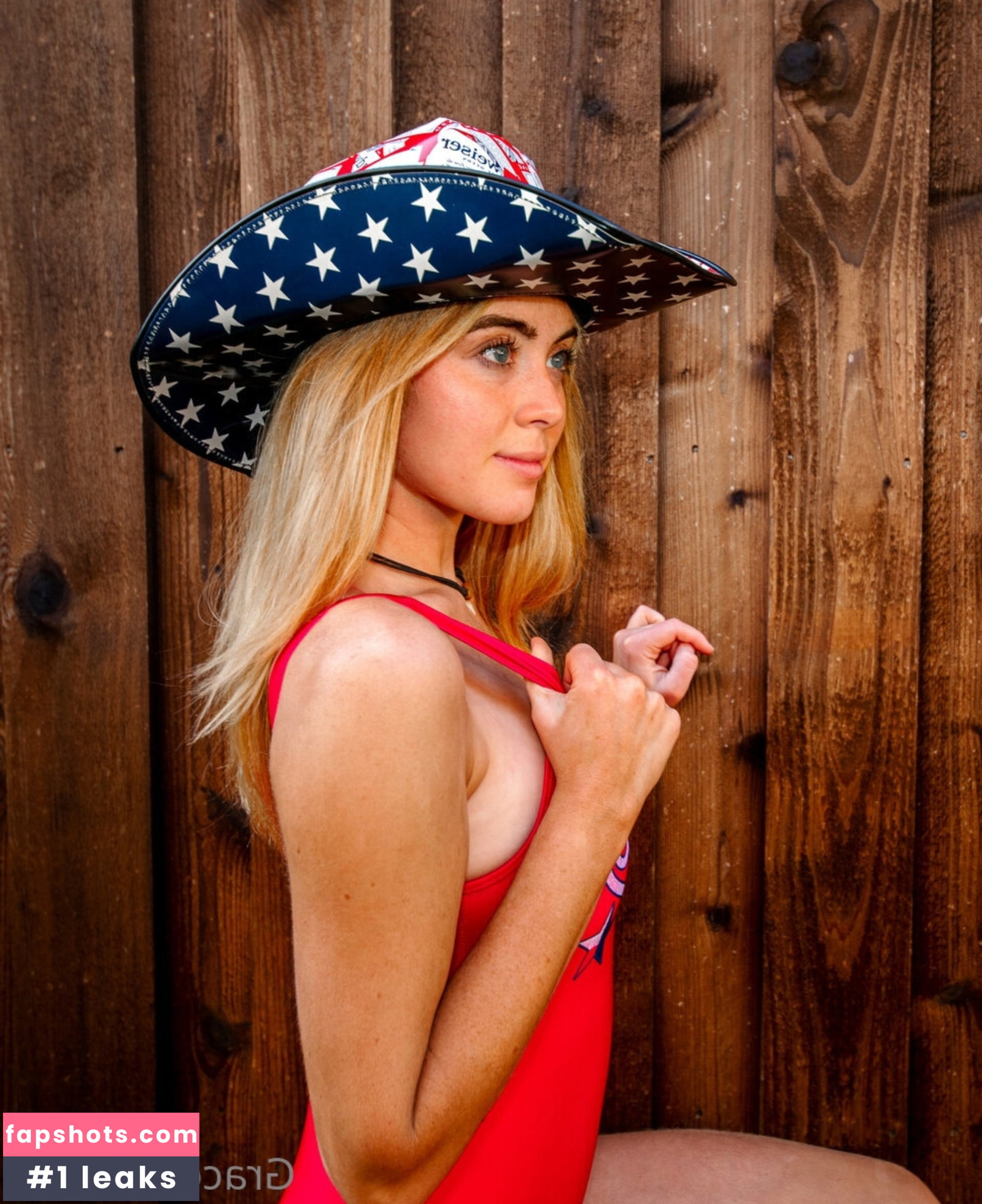 Grace Charis gallery photo #3702