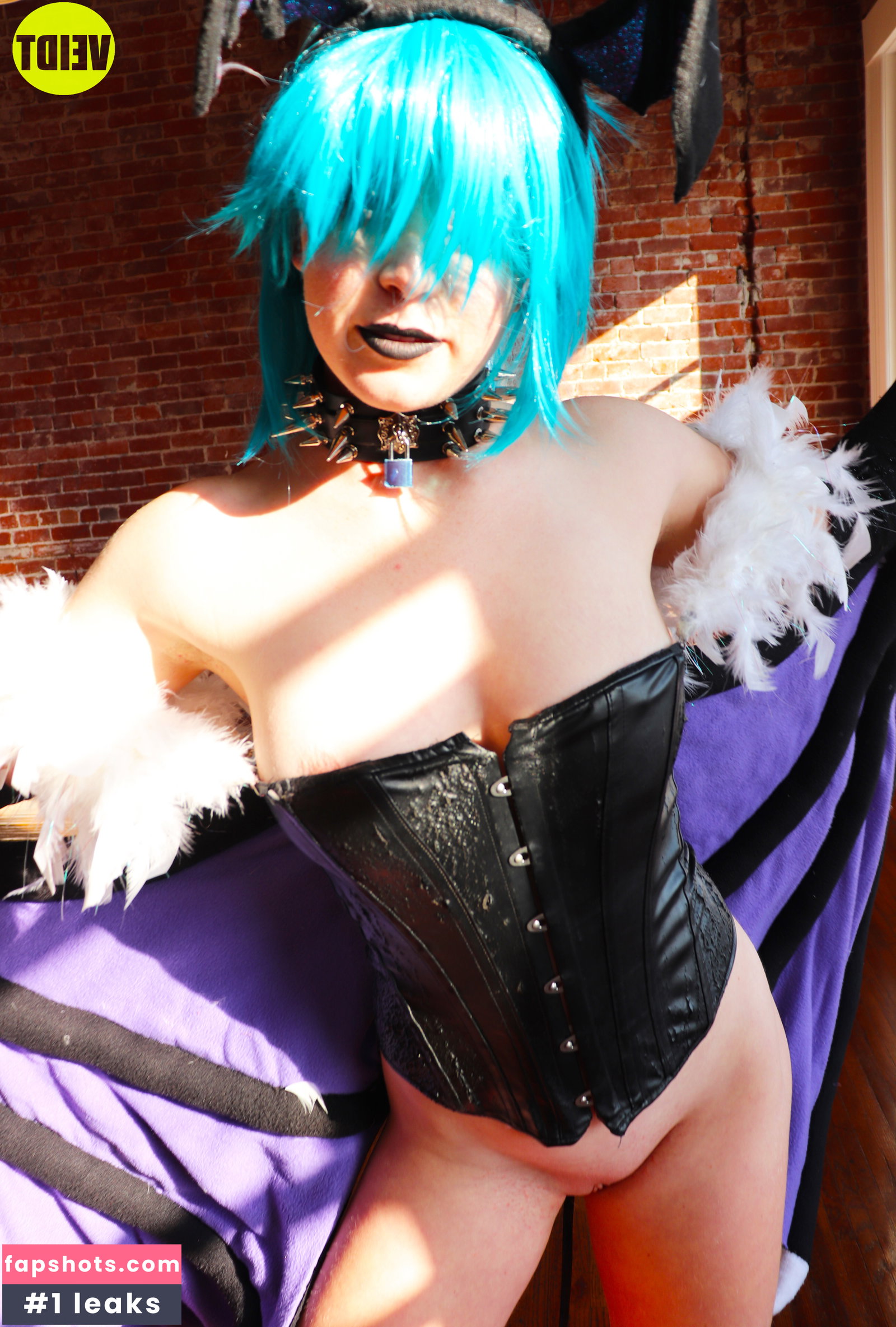 Grace Charis gallery photo #3267