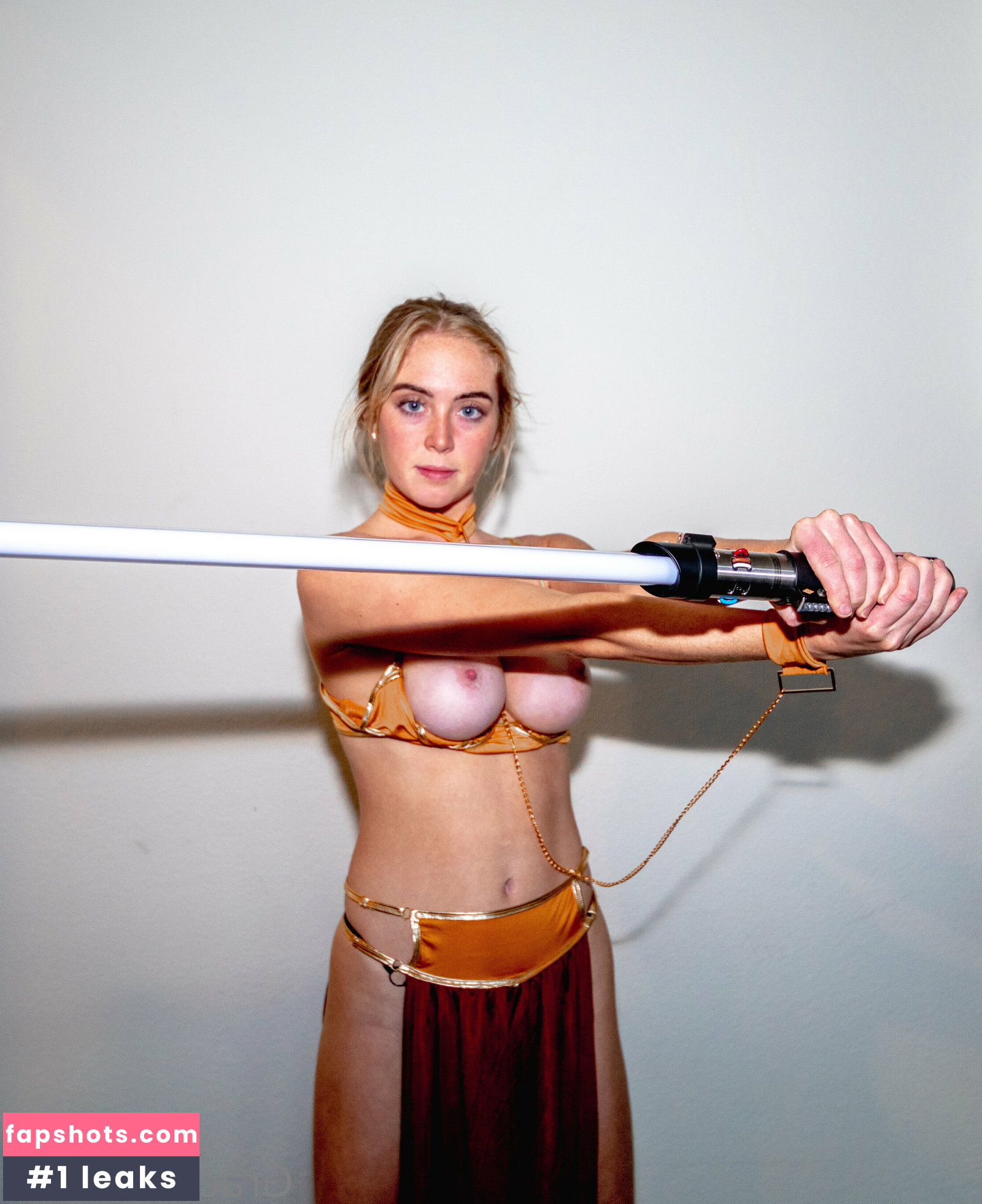 Grace Charis gallery photo #4484