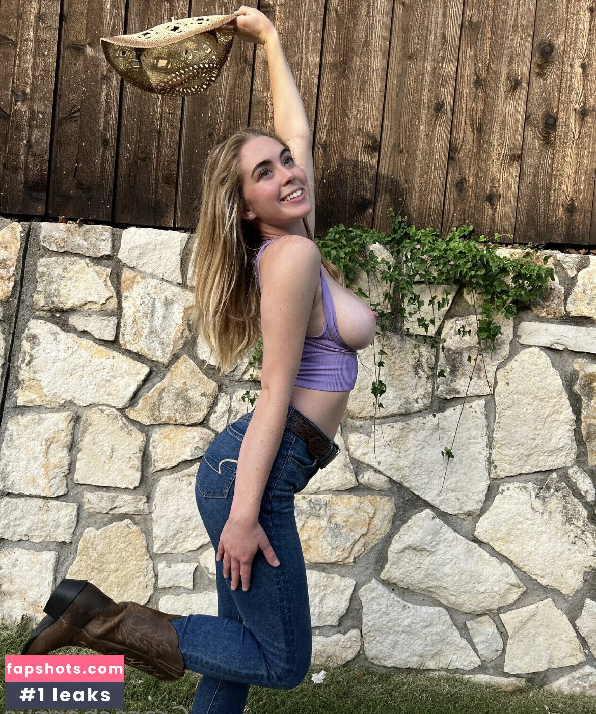 Grace Charis gallery photo #5237