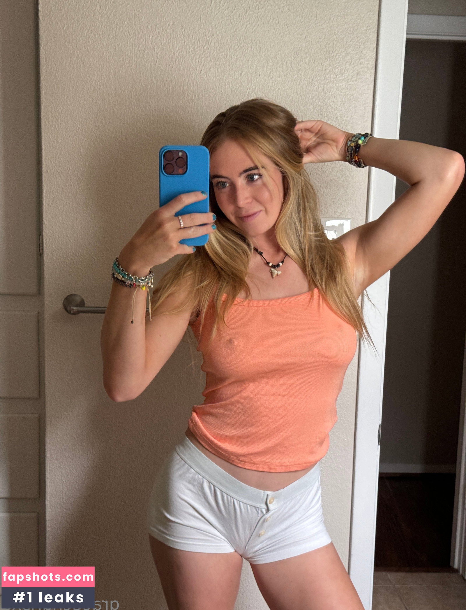 Grace Charis gallery photo #1780