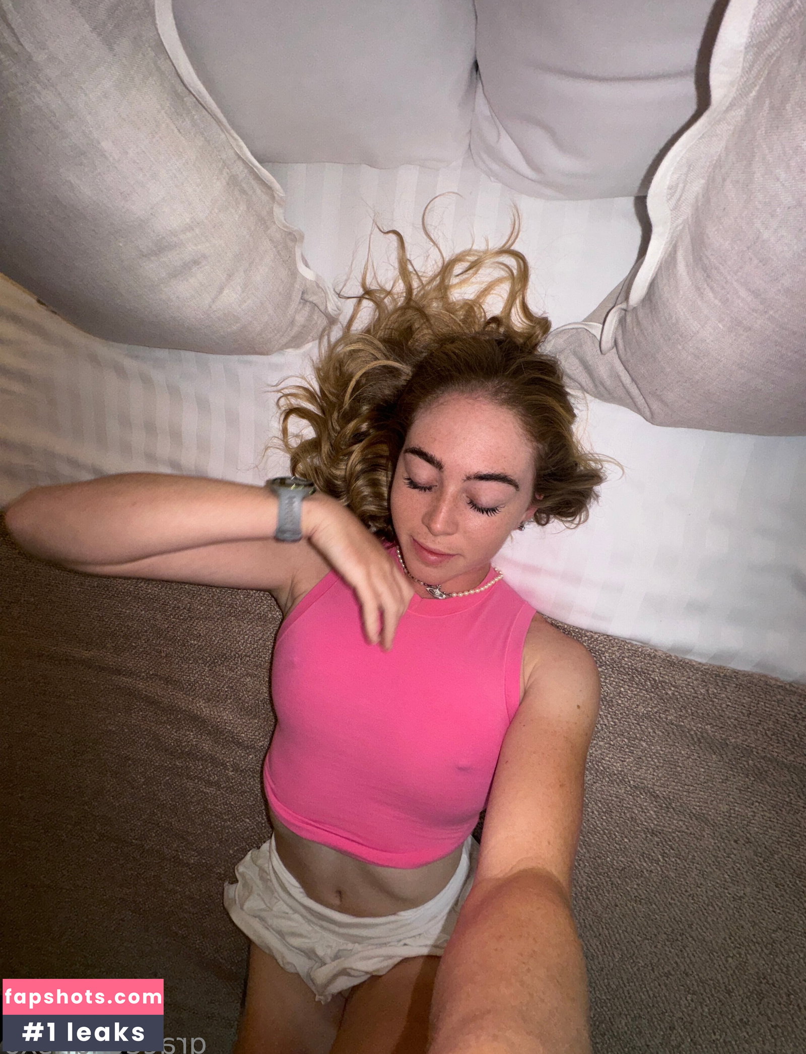 Grace Charis gallery photo #6268