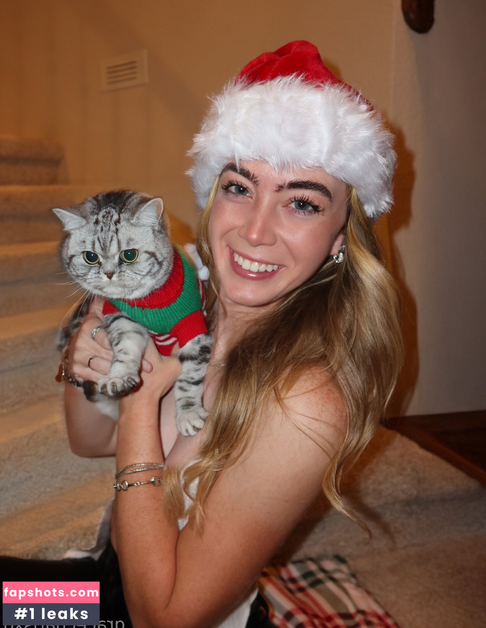 Grace Charis gallery photo #6639