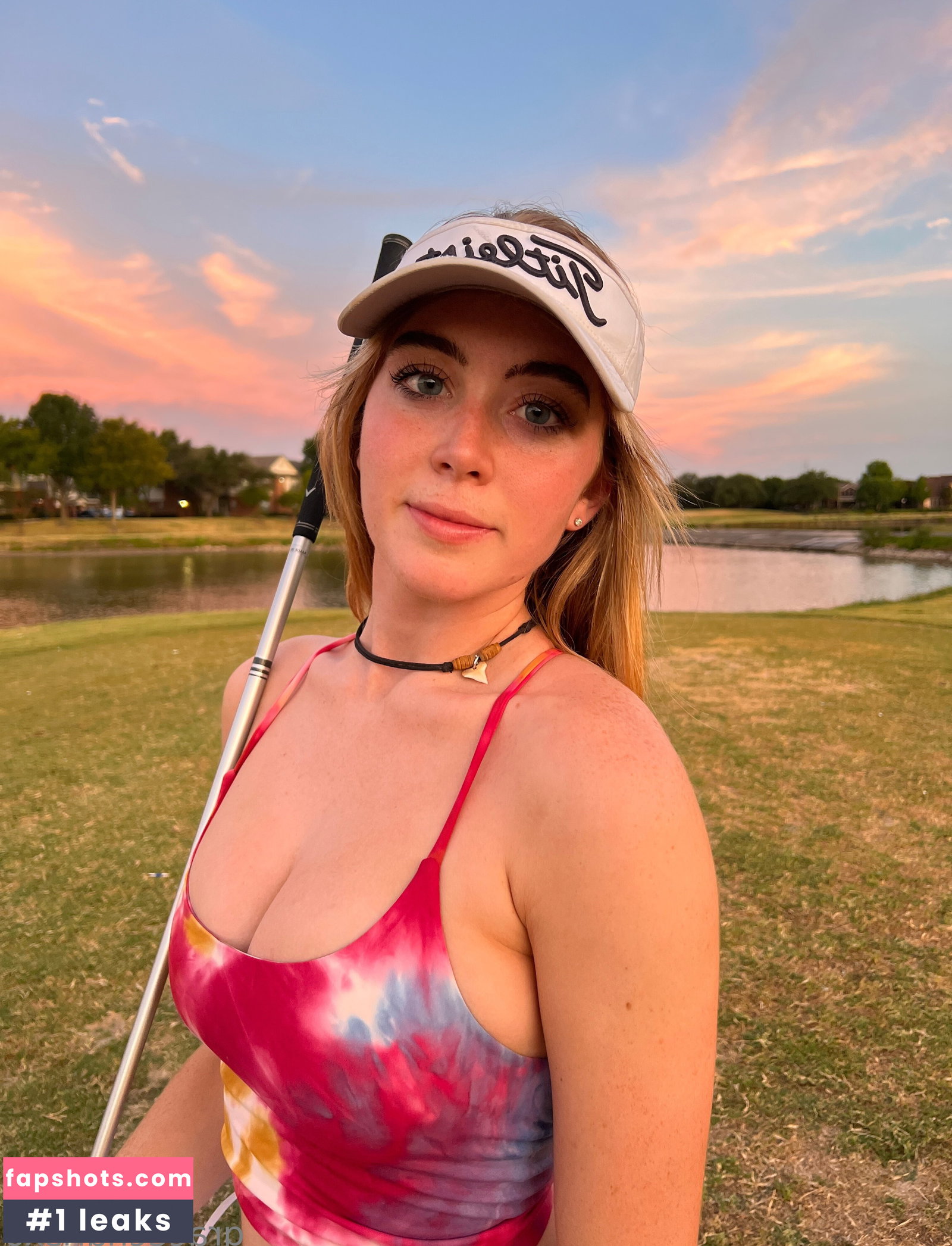 Grace Charis gallery photo #5378
