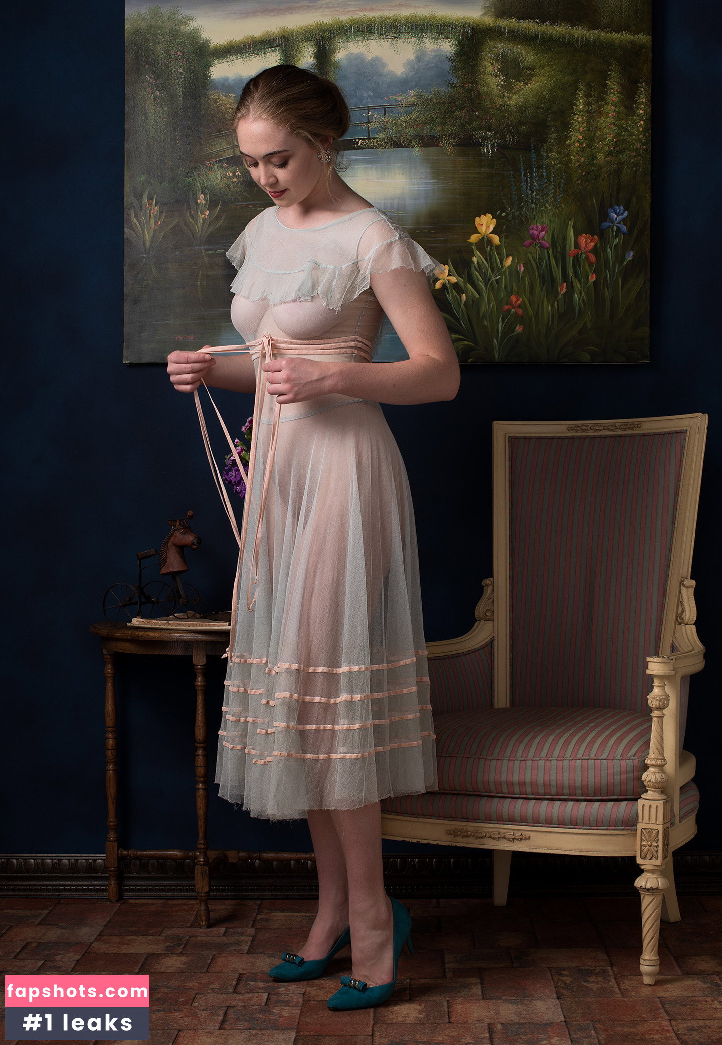 Grace Charis gallery photo #4193