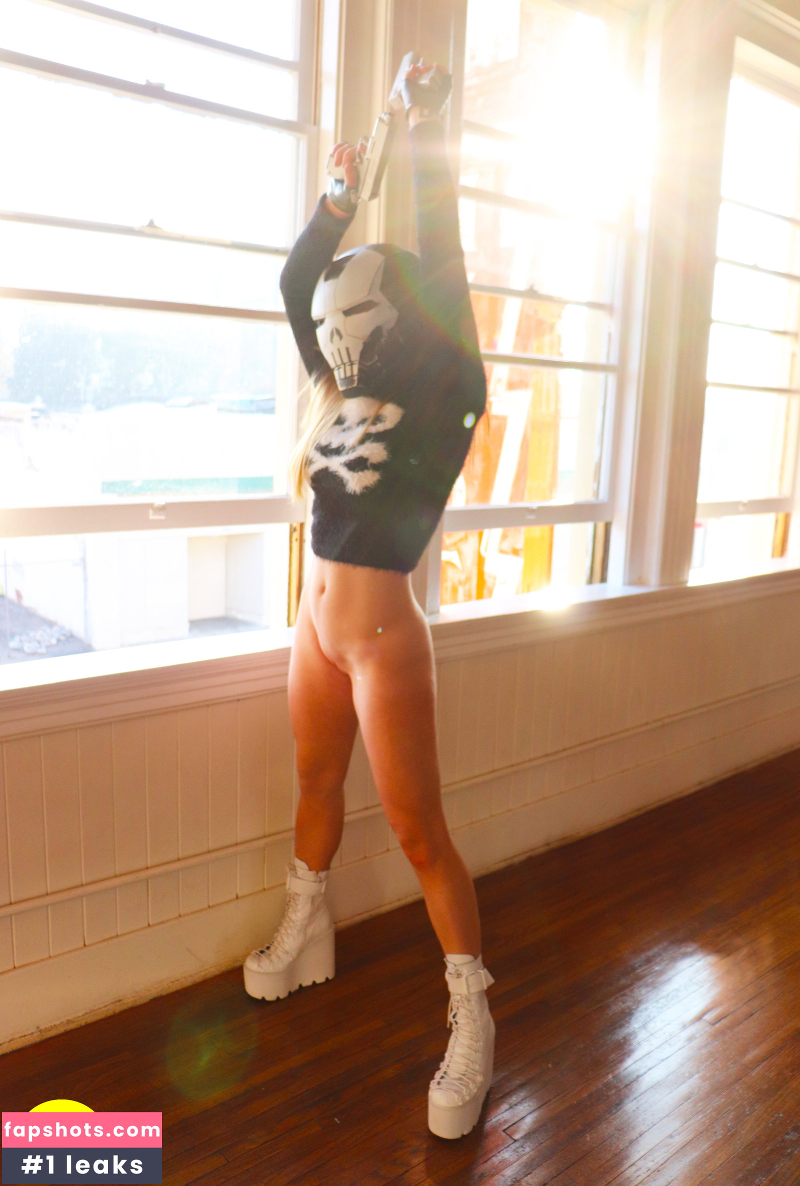 Grace Charis gallery photo #329