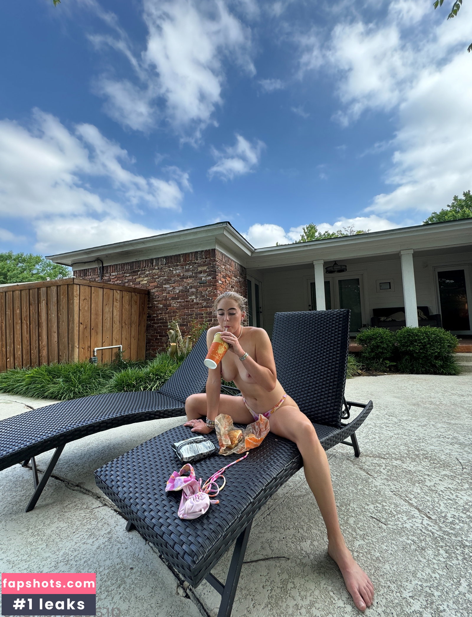Grace Charis gallery photo #1553