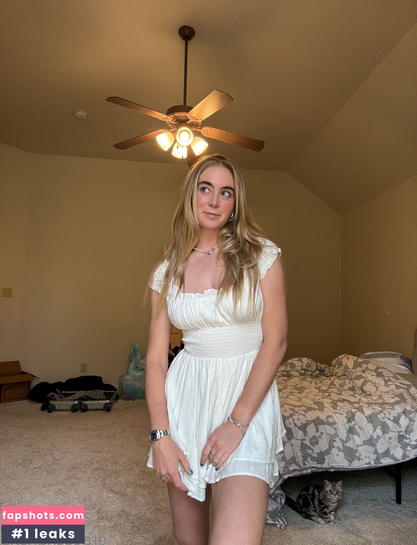 Grace Charis gallery photo #4485