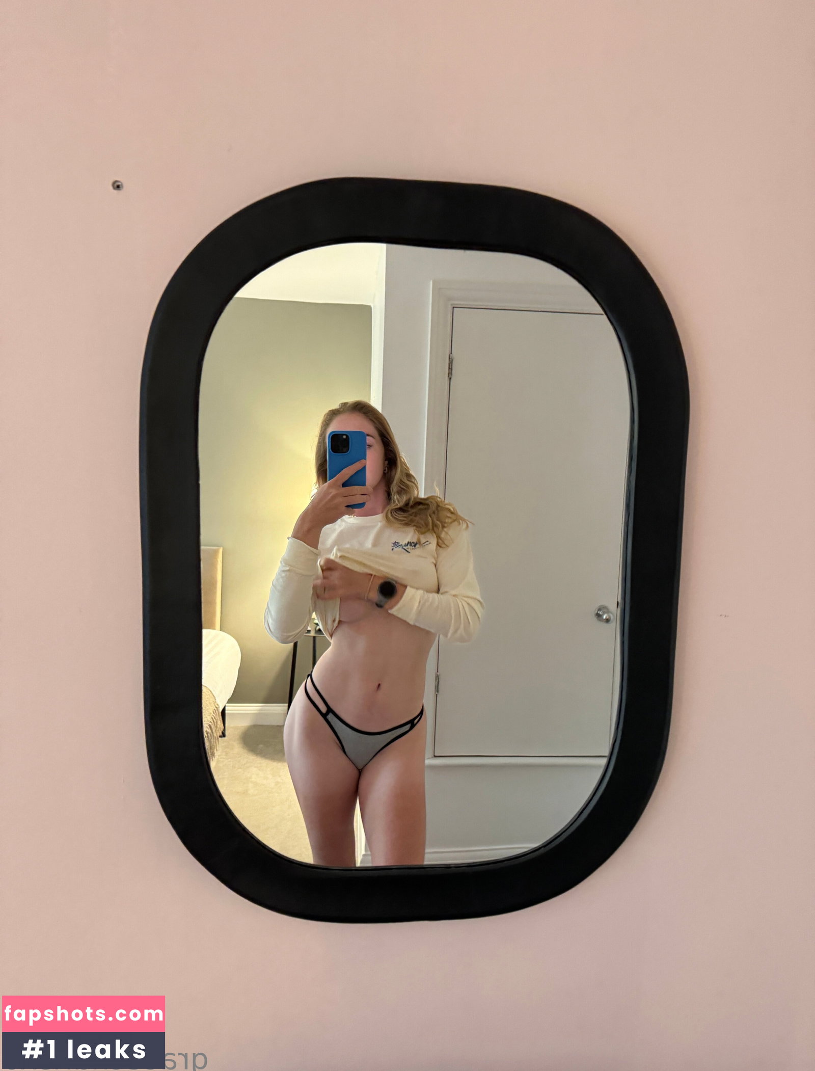 Grace Charis gallery photo #2553