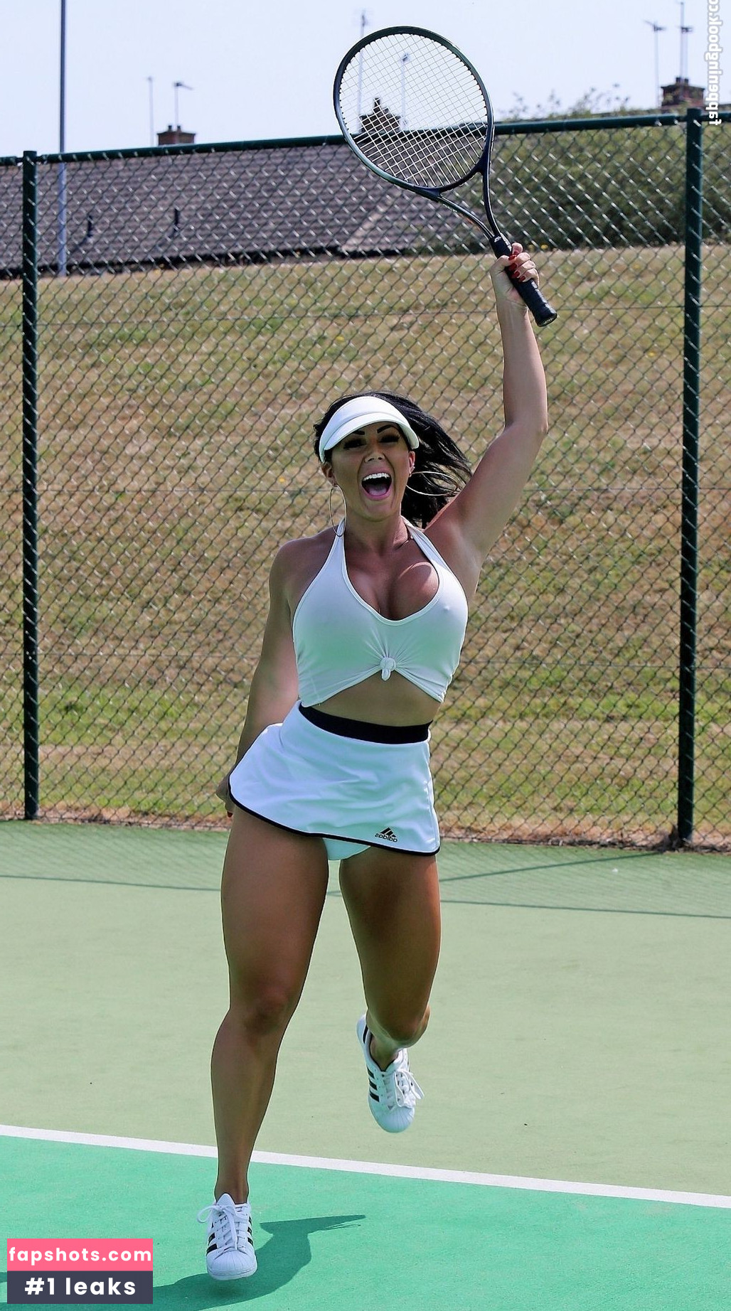 Grace J Teal gallery photo #30