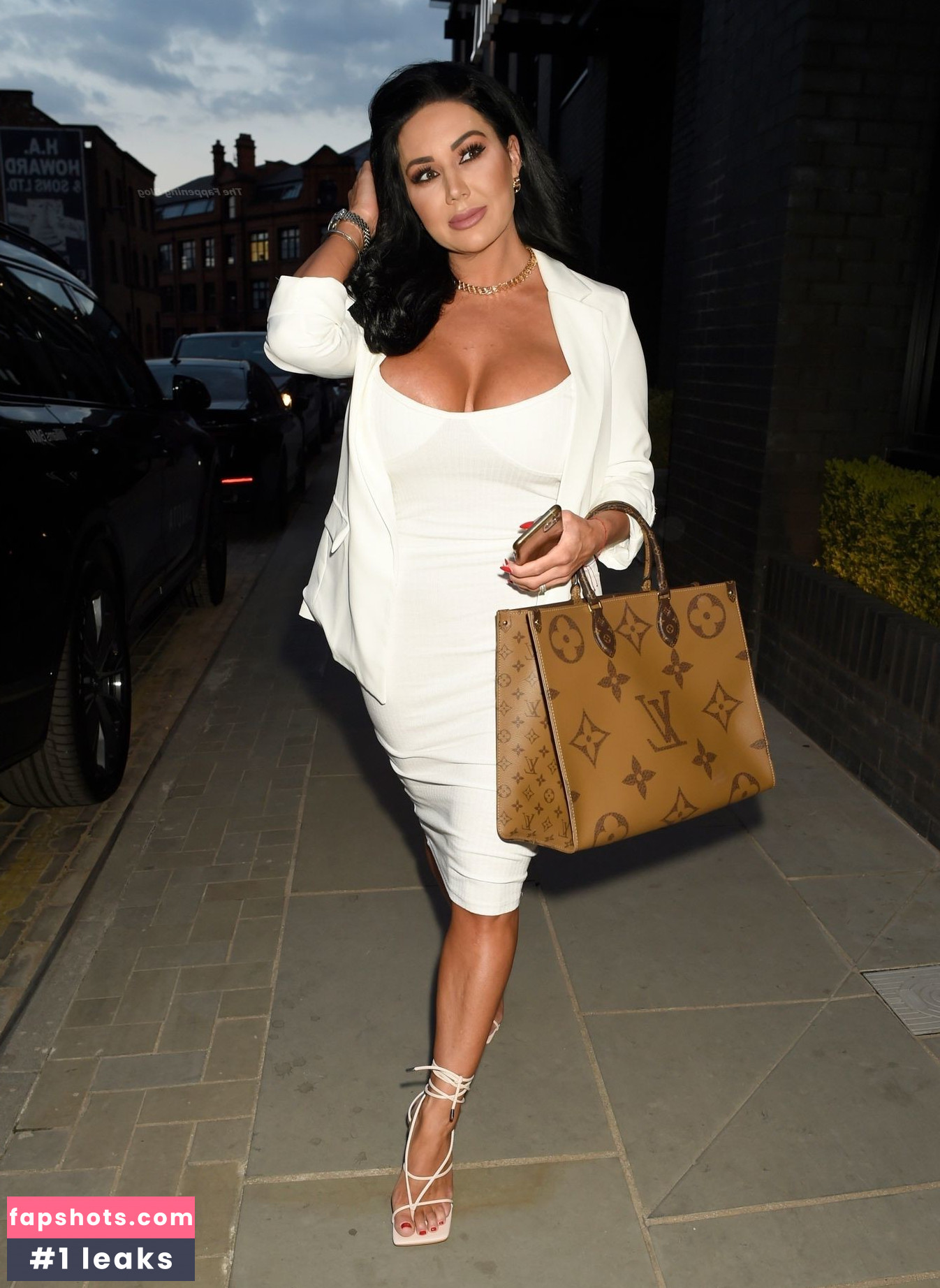 Grace J Teal gallery photo #10