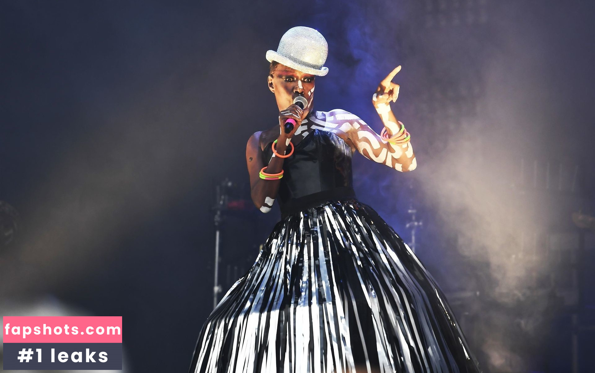 Grace Jones Nahé úniky fotek pouze od fanoušků #5 - Fapshots