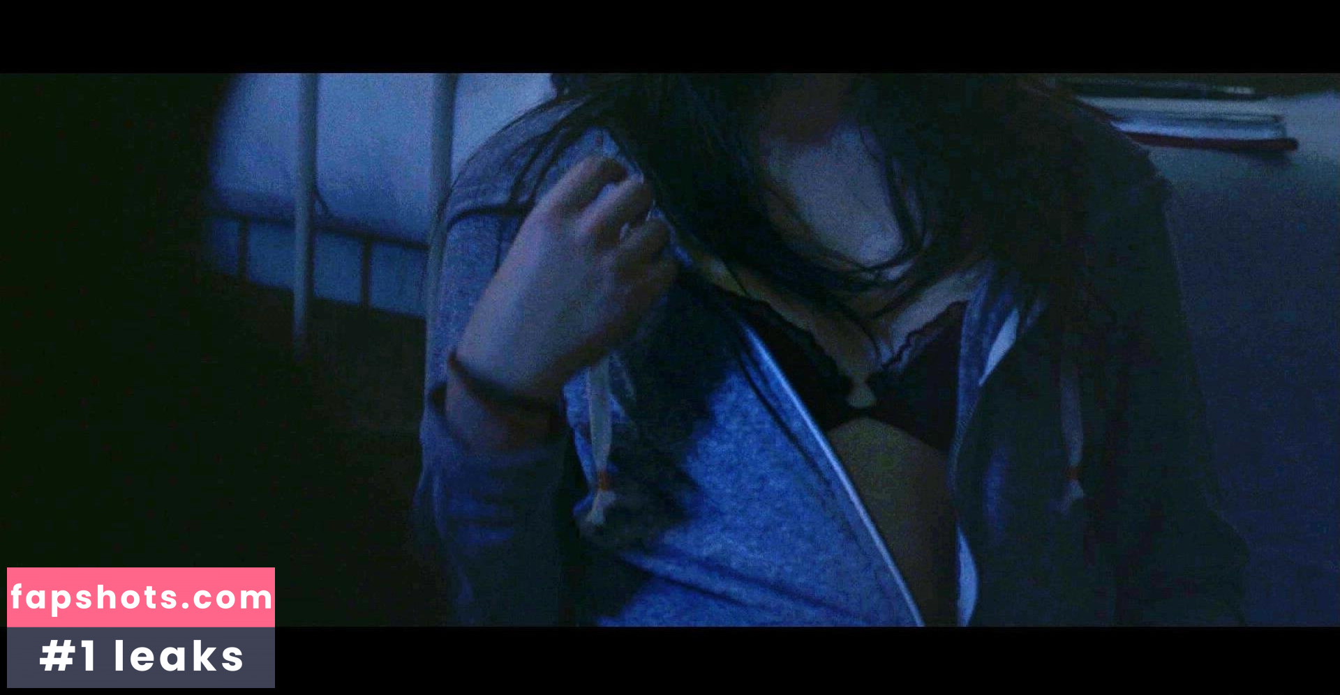 Grace Phipps nude babe gallery